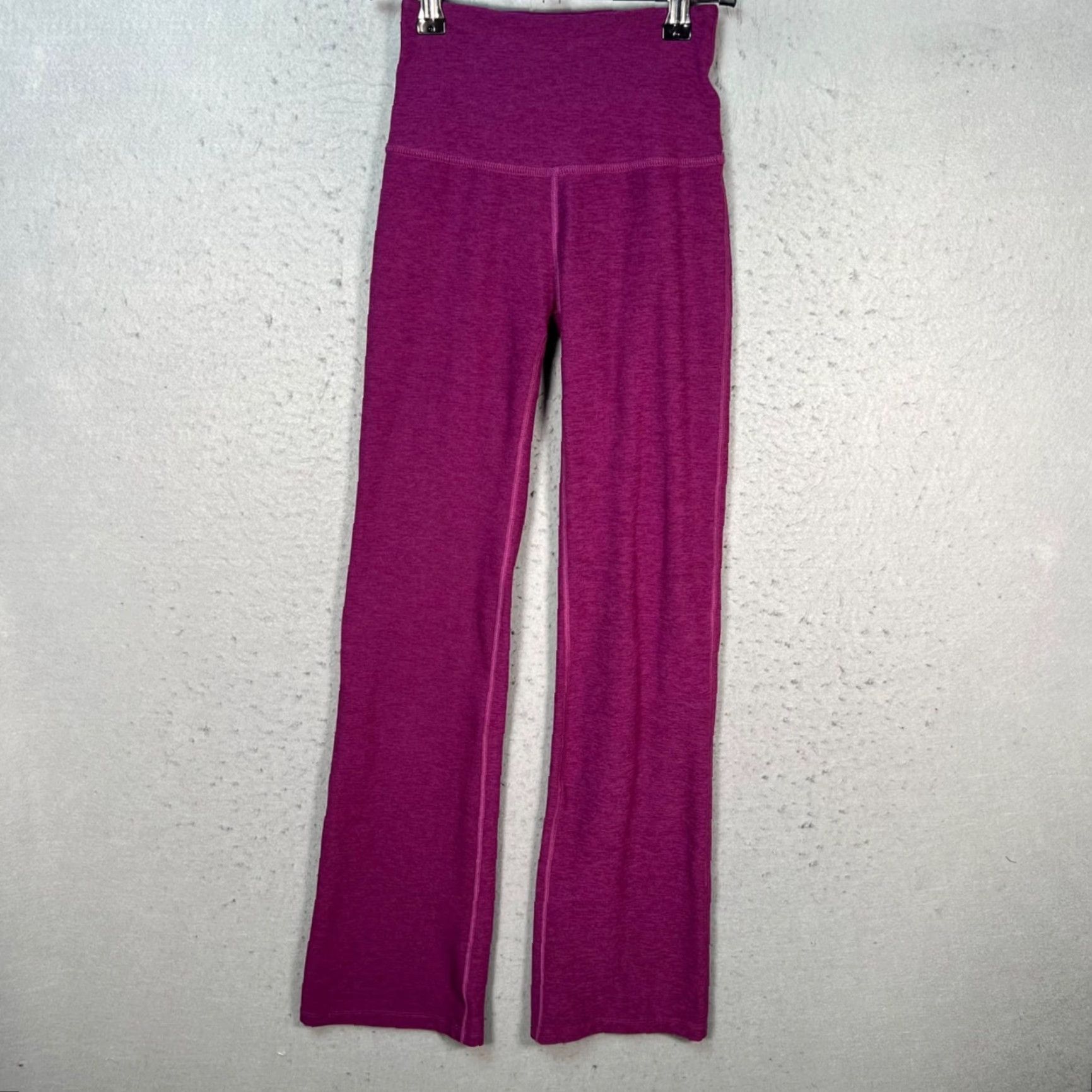 Beyond Yoga Beyond Yoga Womens XS Purple Heather High-Waist Flared Pants Athletic Yoga Slim Straight Ankle 29in Inseam Mens? Womens Size 26" / US 2 / IT 38 - 2 Thumbnail