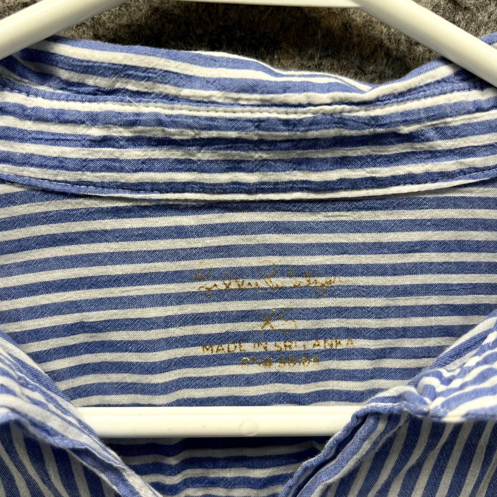 Lilly Pulitzer Lilly Pulitzer Shirt Women XS Blue Striped Cotton Button-Up Preppy Classic Casual Spring/Summer/Winter Womens Size XS / US 0-2 / IT 36-38 - 2 Thumbnail