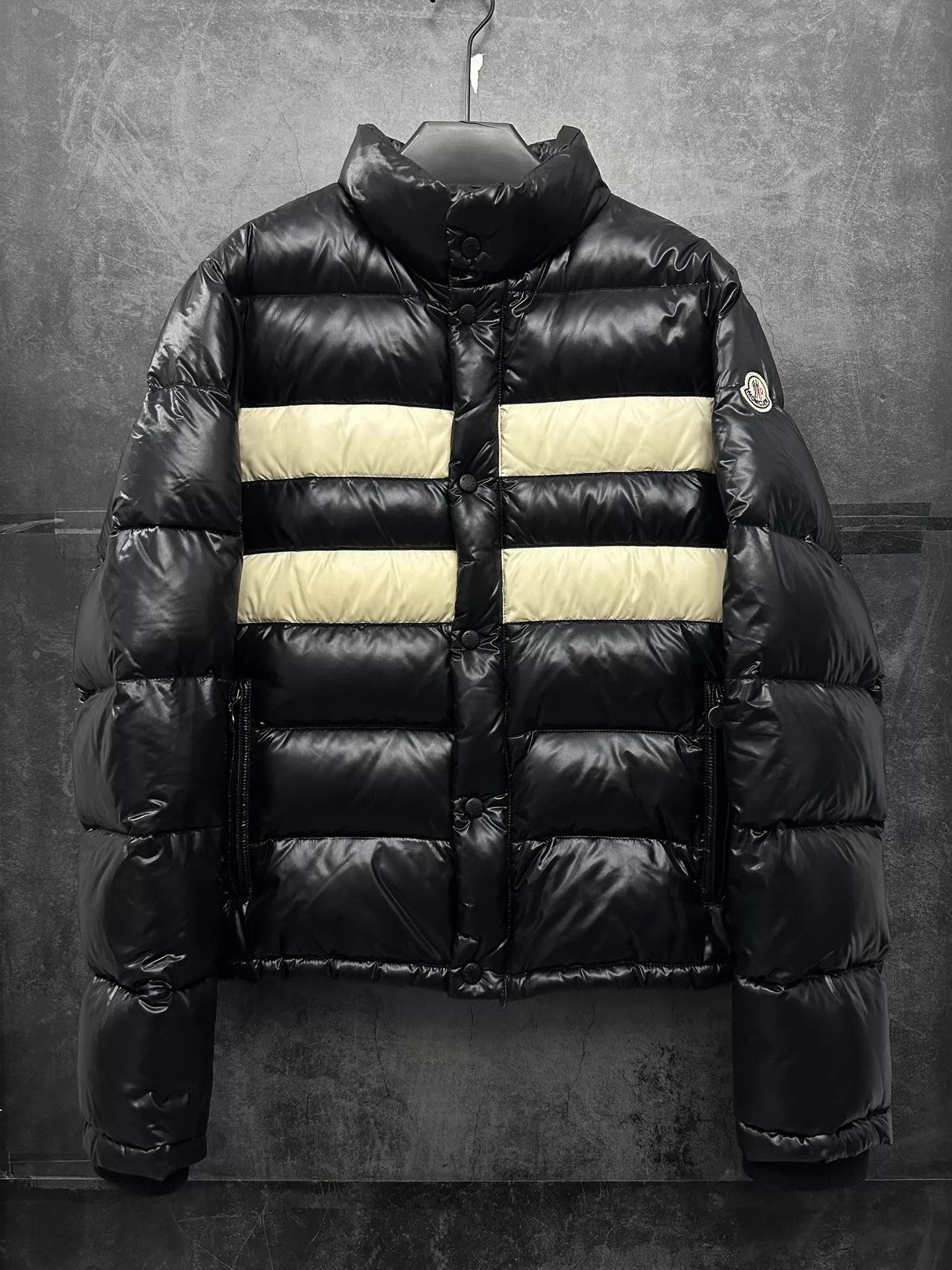 Moncler Moncler Thomas striped glossy black puffer coat M Size XS / US 0-2 / IT 36-38 - 1 Thumbnail
