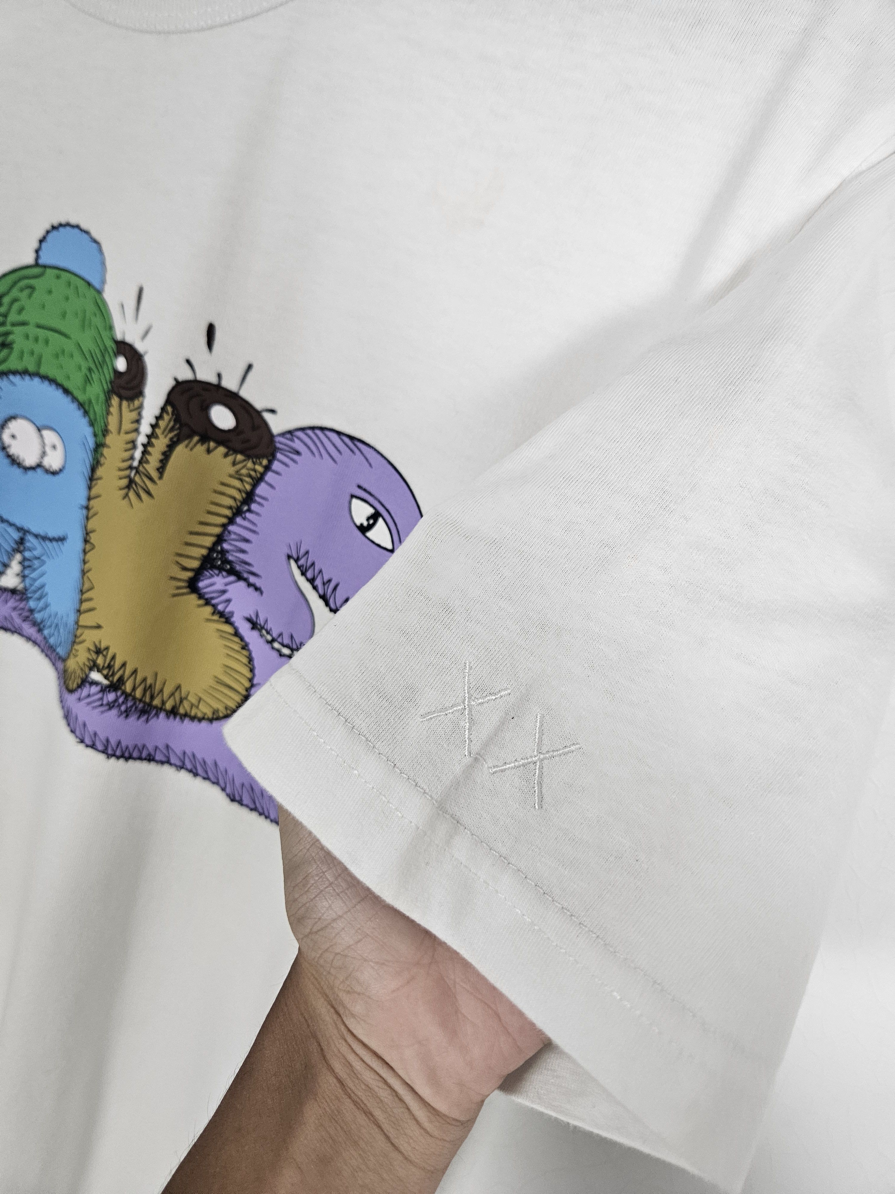 Kaws × Original Fake Original Fake Kaws shirt Size US M / EU 48-50 / 2 - 4 Thumbnail
