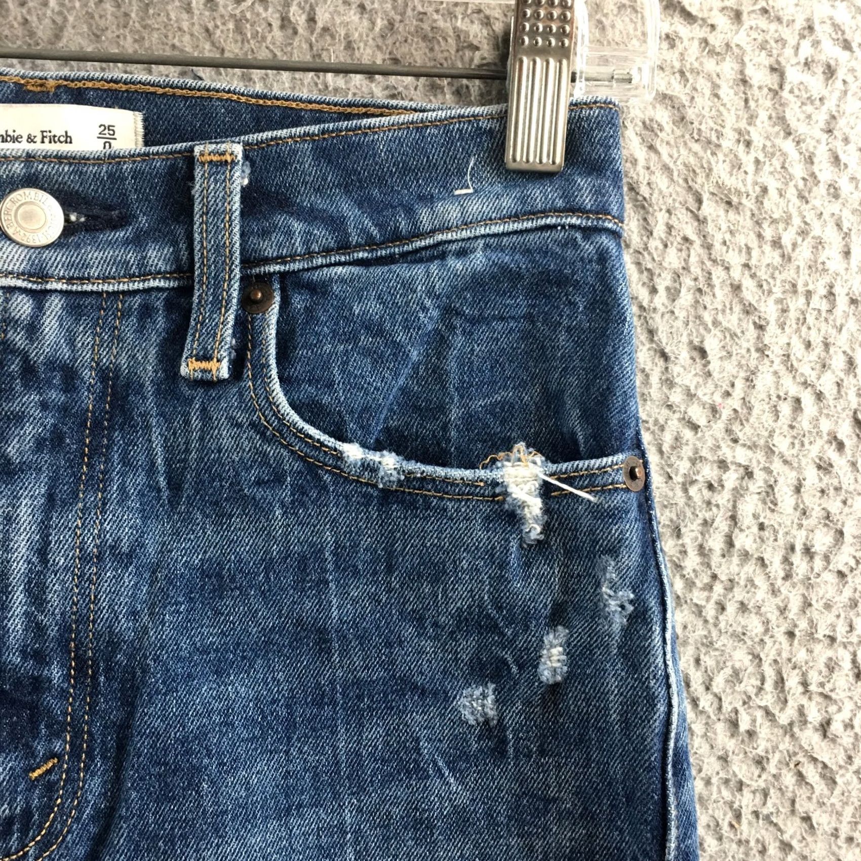 Abercrombie & Fitch Abercrombie & Fitch Hi-Rise Mom Jeans Womens 25 Blue Denim Distressed Raw Hem Jeans Size 42" / US 20 - 4 Thumbnail