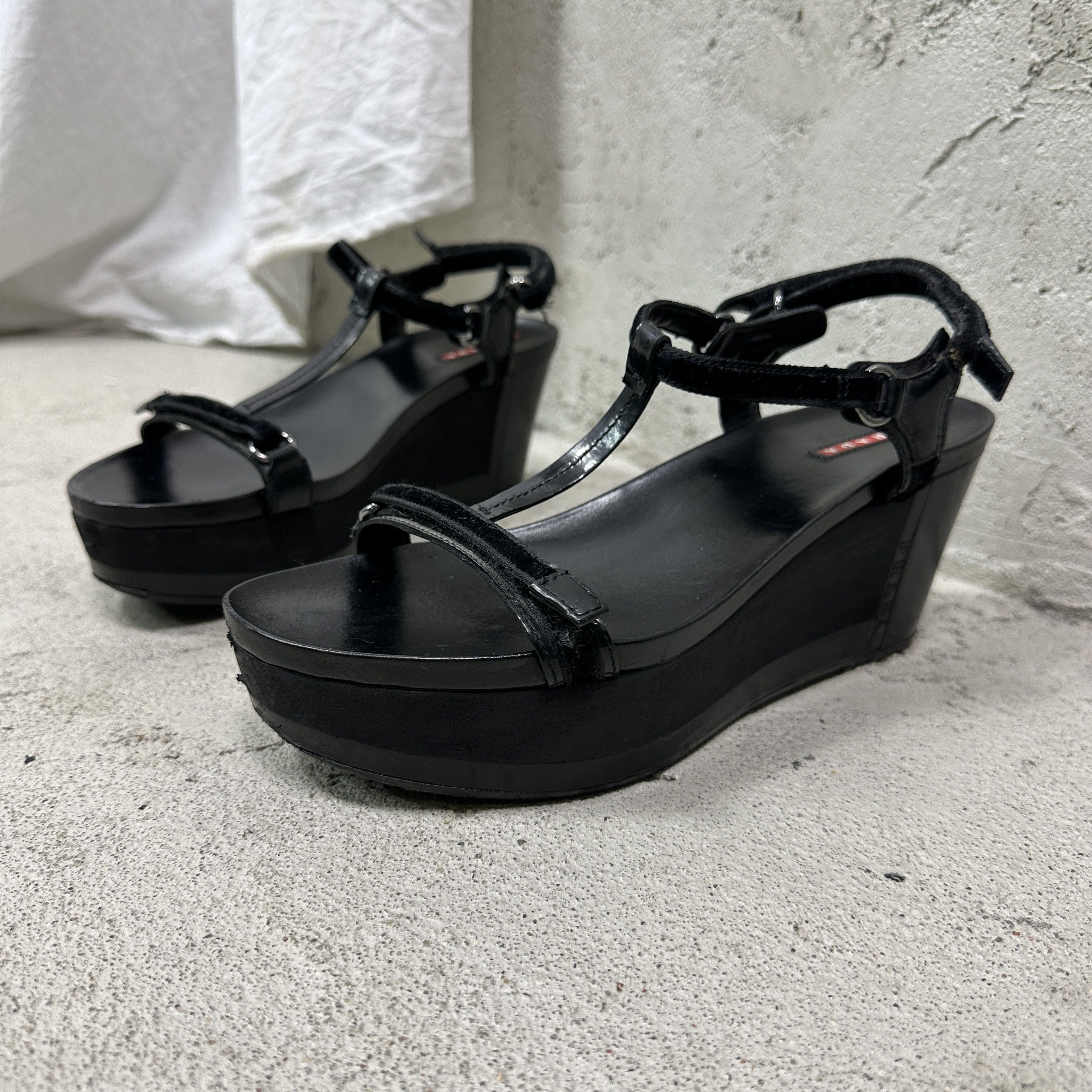 Prada Vintage Avant Garde Old Money Leather Prada Platforms Y2K Size US 9 / IT 39 - 2 Thumbnail