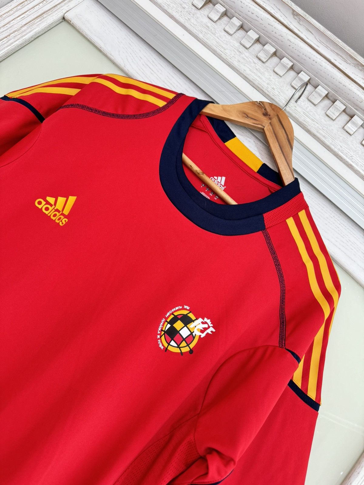 Adidas × Vintage Spain 2009-2010 Player Issue Soccer Training Jersey Football Size US L / EU 52-54 / 3 - 5 Thumbnail