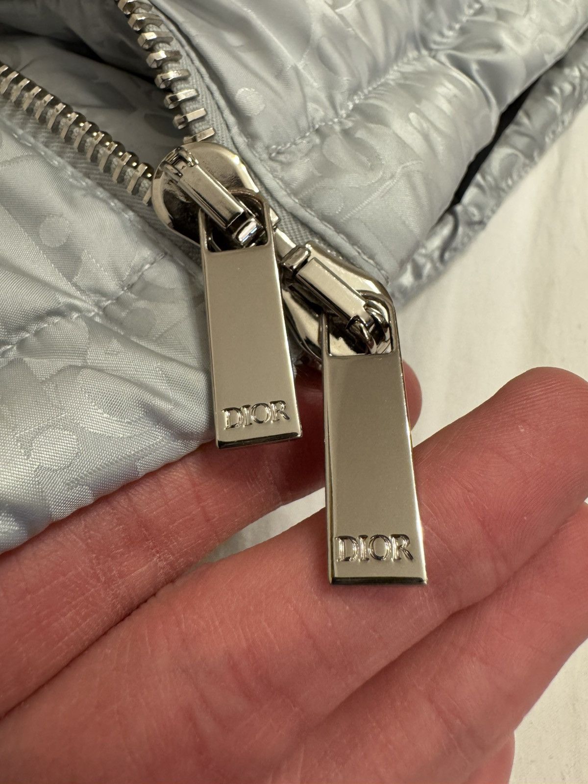 Dior *NEW* Dior Oblique Puffer Jacket Silver Size US M / EU 48-50 / 2 - 6 Thumbnail