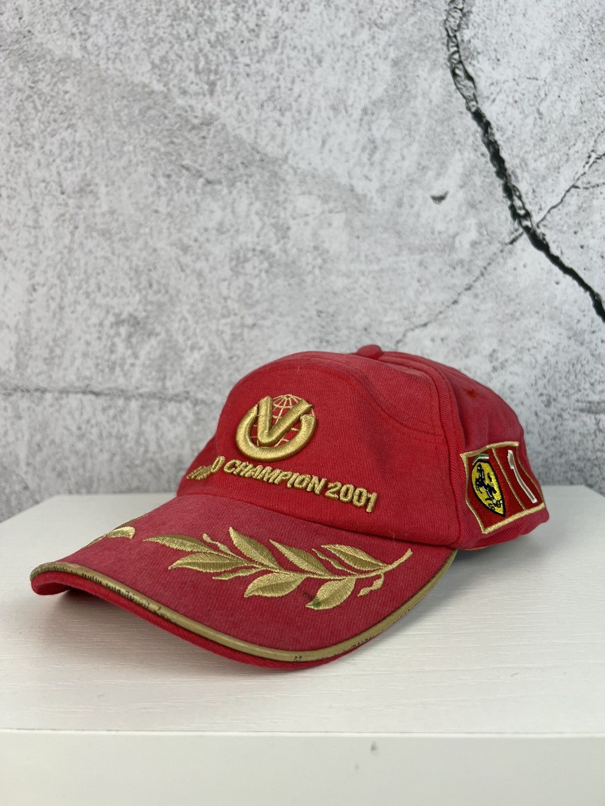 Ferrari Vintage Y2k 2001 official Ferrari F1 World Champion Hat cap Size ONE SIZE - 3 Thumbnail