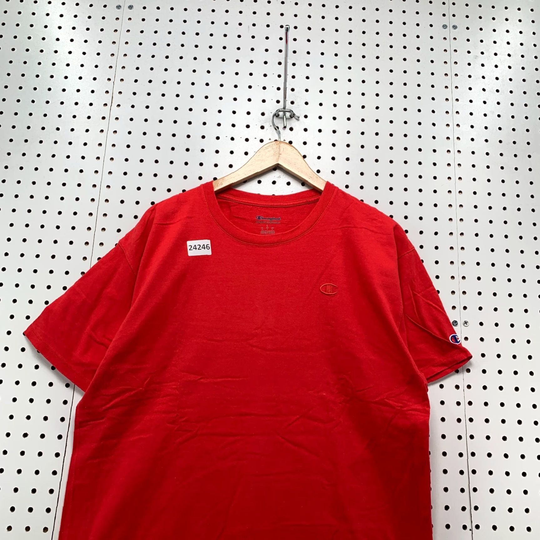 Champion VINTAGE Champion Shirt Red Embroidered Tonal Logo Adult Large Short Sleeve 21x28 Size US L / EU 52-54 / 3 - 5 Thumbnail