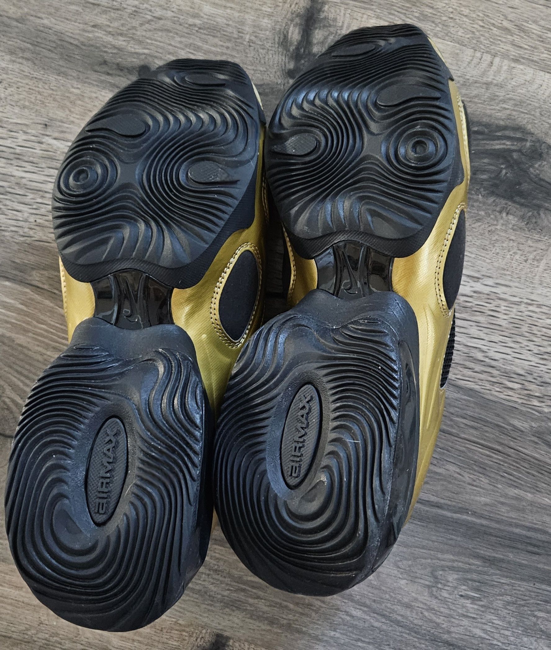 Nike Nike Womens Air Max Muse Metallic Gold & Black Shoes 10.5 Size US 10.5 / IT 40.5 - 4 Thumbnail