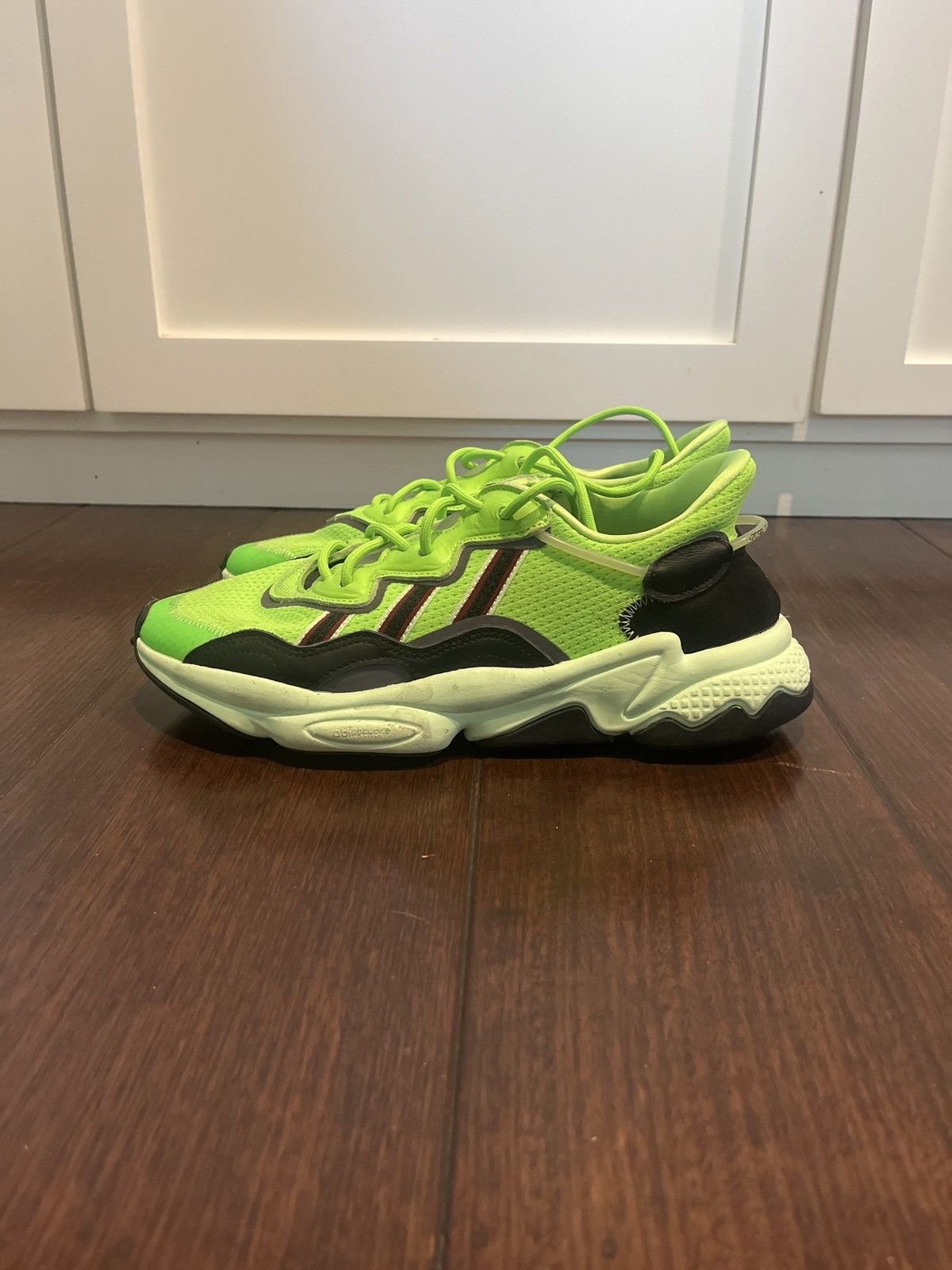 Adidas Ozweego Neon Green Size US 9.5 / EU 42-43 - 4 Thumbnail