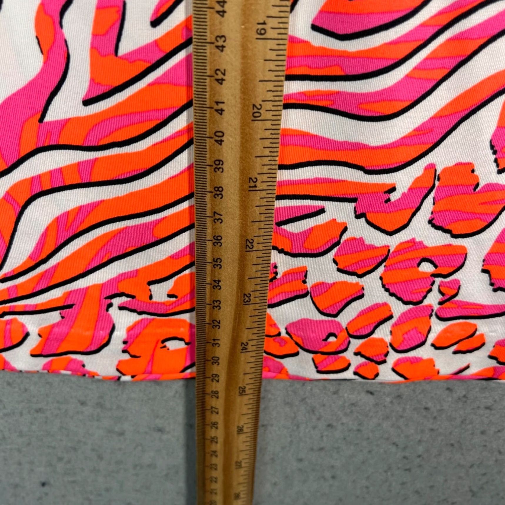 Vintage Tail Athletic Top Shirt Women Small Pink Orange Animal Print 1/4 Zip UPF 50+ Short Sleeve Summer Spring Fall Activewear Size S / US 4 / IT 40 - 7 Thumbnail