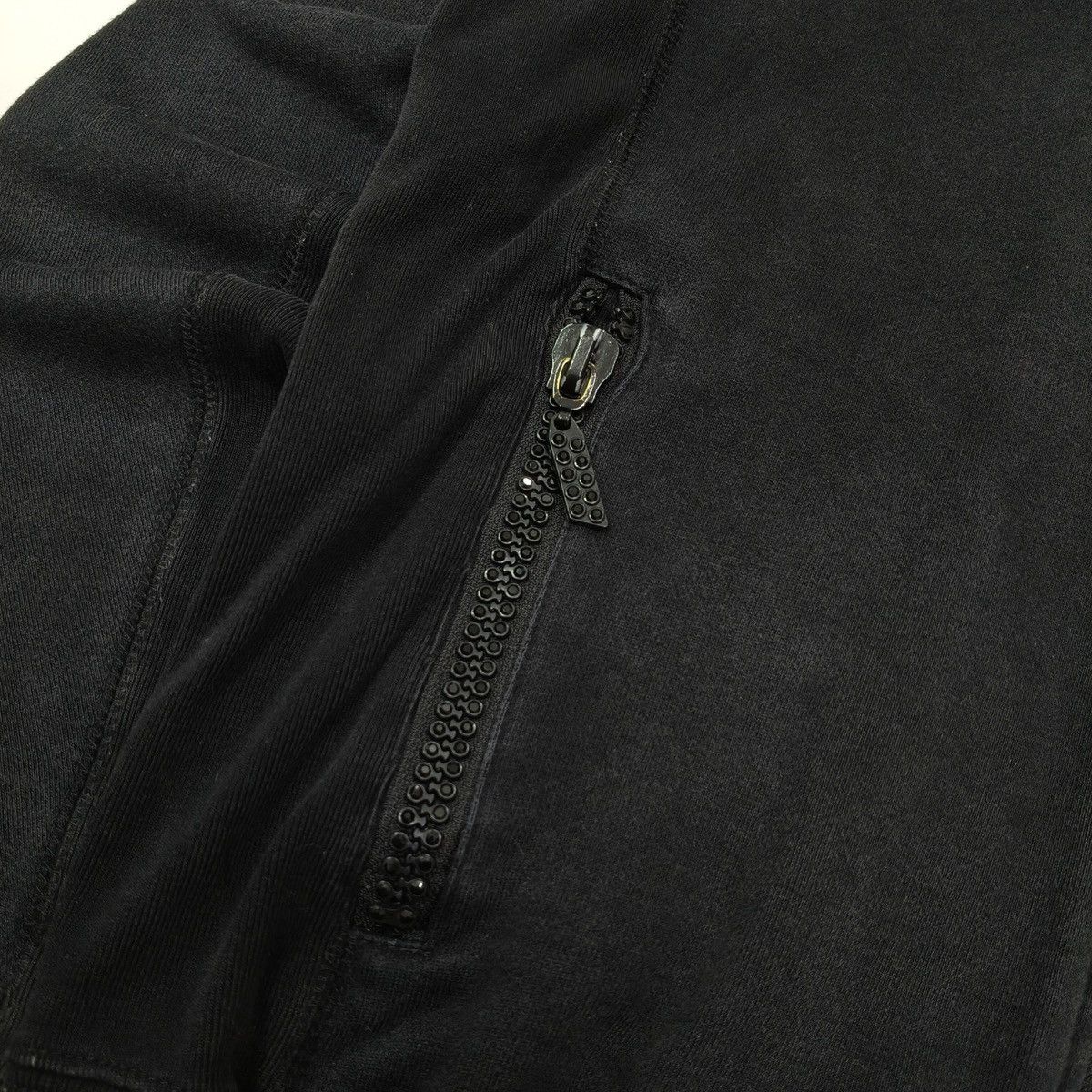 Japanese Brand Japanese 1piu1uguale3 Relax Small Logo Full Zip Hoodie Size US M / EU 48-50 / 2 - 22 Thumbnail