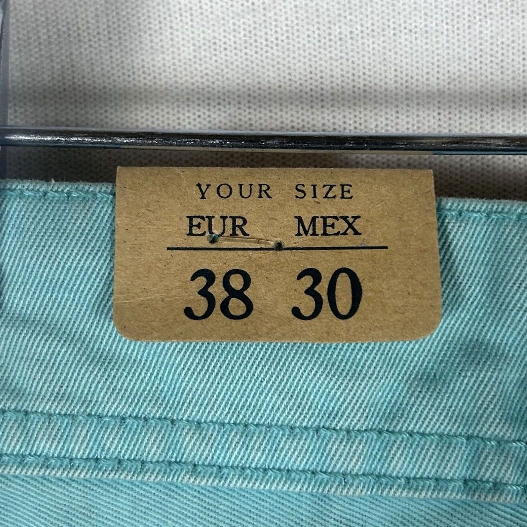 Vintage Pull&Bear Mens Bermuda Shorts 100% Cotton Regular Fit Zip Pocket Teal Green NWT Size 38 Casual Chino Bermuda Shorts Size US 38 / EU 54 - 4 Thumbnail