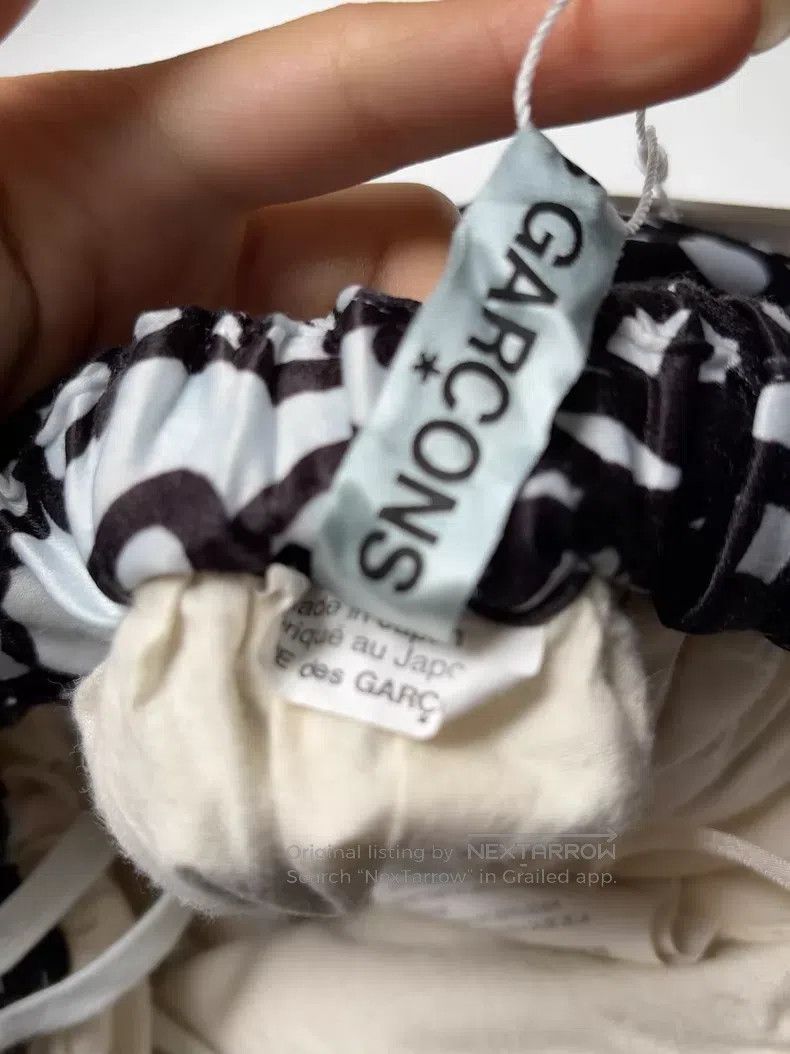 Comme des Garcons Comme Des Garcons size S Black and White Letter Print Skirt Size 22" - 4 Thumbnail