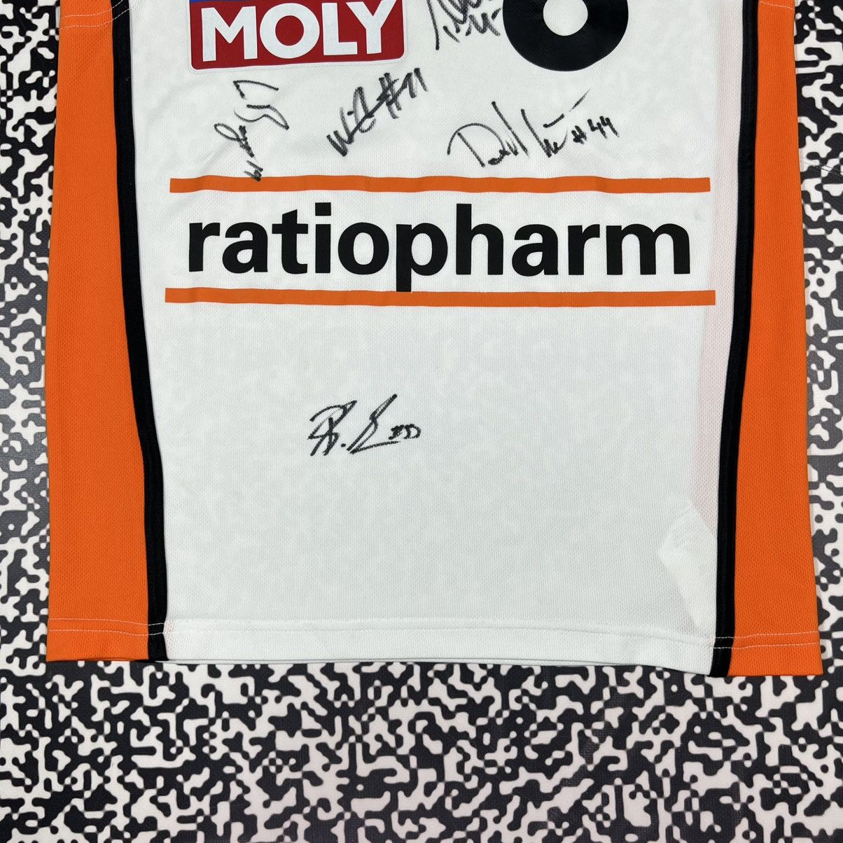 K1X Ratiopharm Ulm Jonas Signed Full Team Rare Basketball Jersey Size US S / EU 44-46 / 1 - 11 Thumbnail