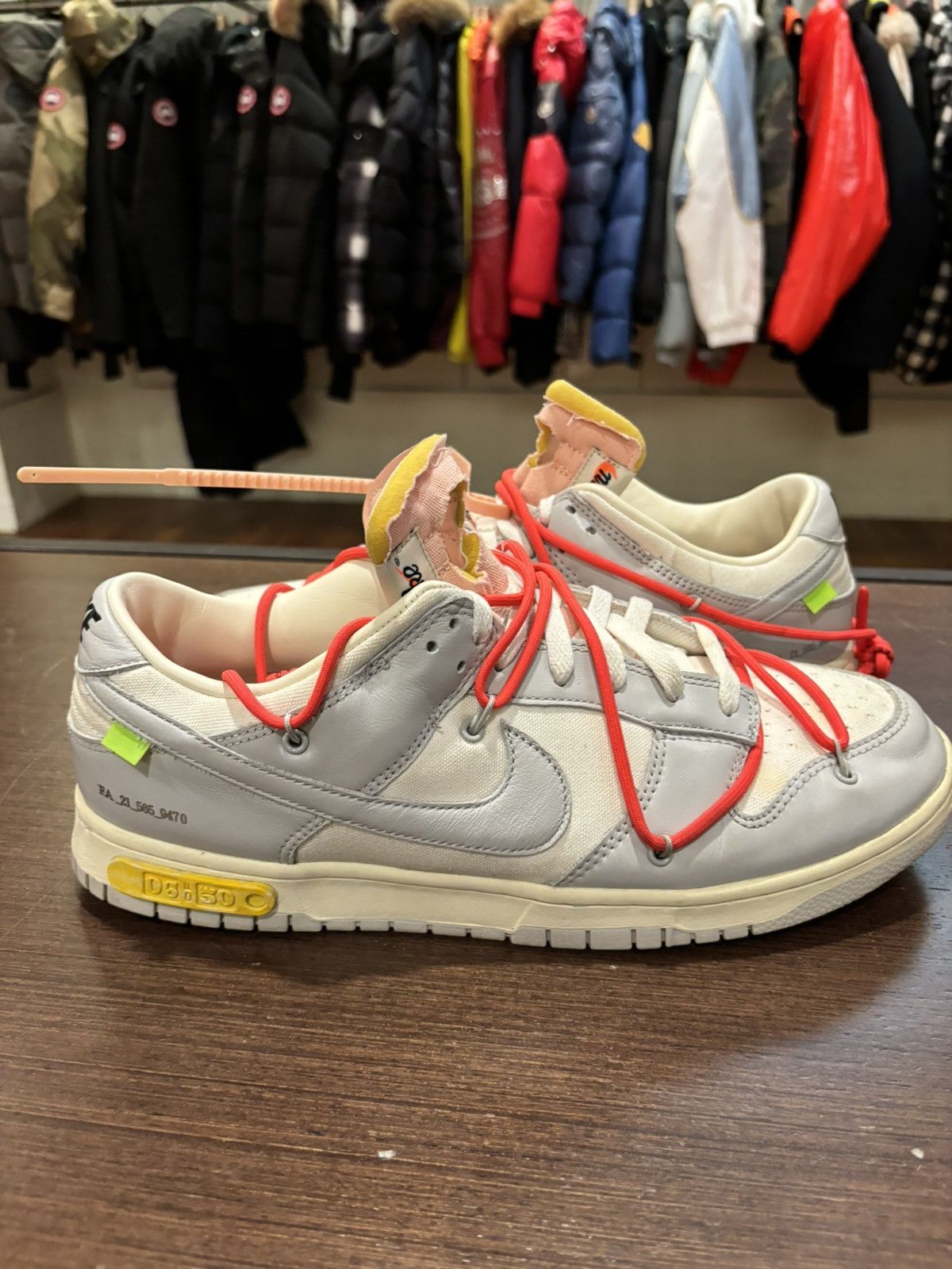 Nike off white size 6 hotsell