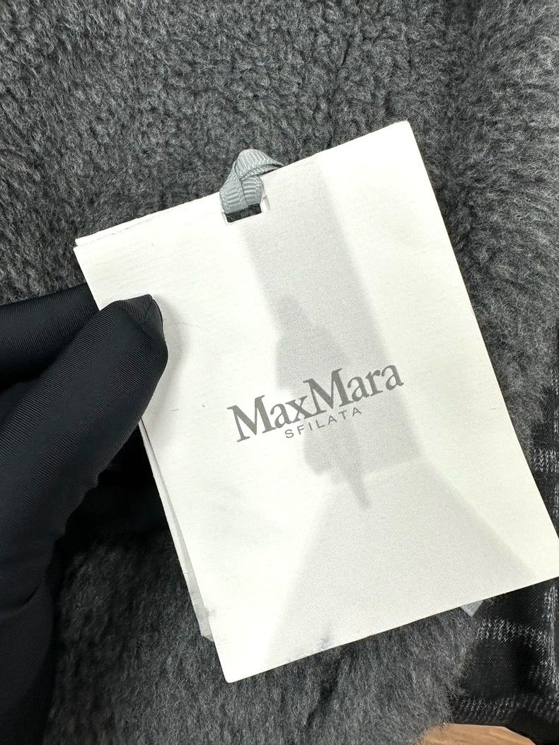 Max Mara Max Mara Classic Main Line Teddy Size XS / US 0-2 / IT 36-38 - 5 Thumbnail