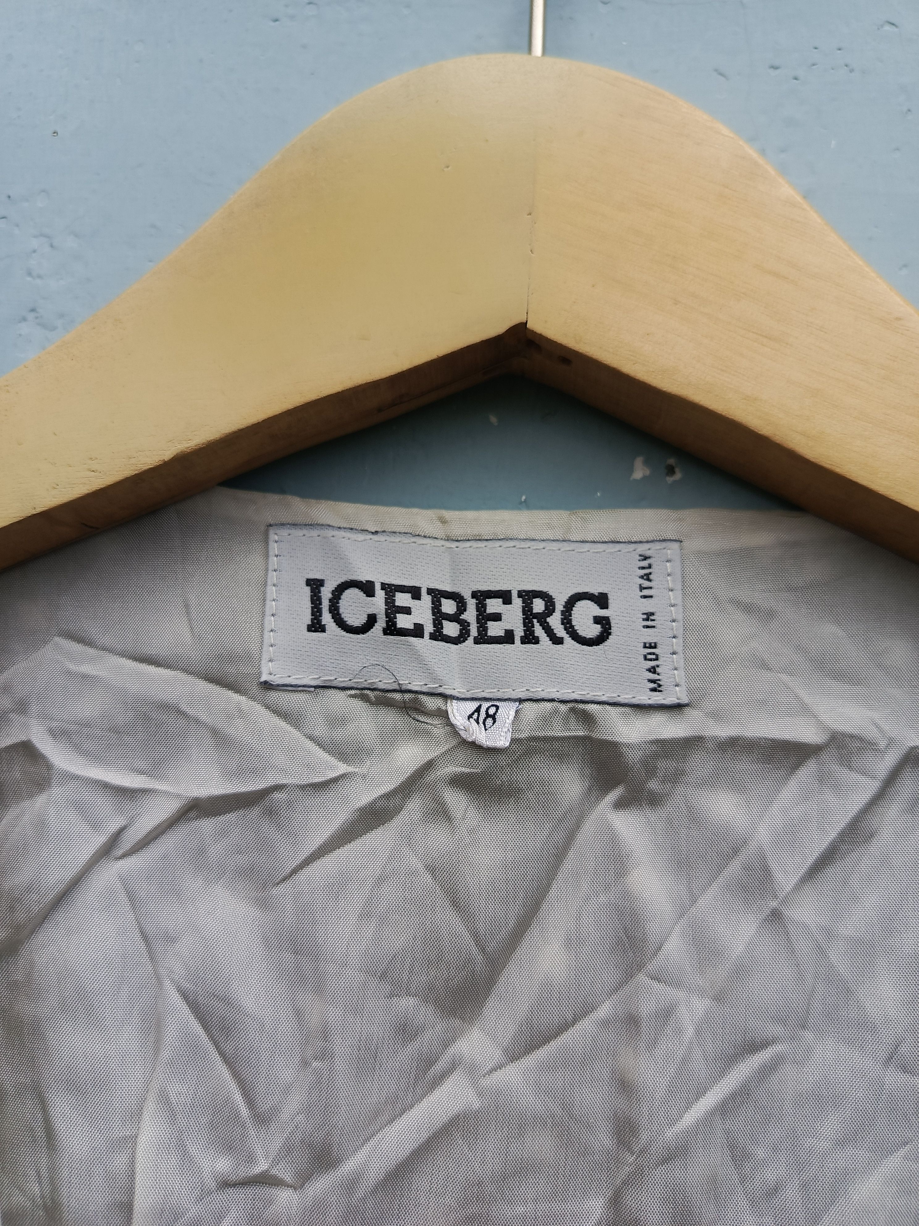 Iceberg Iceberg Italy Graphic Print Vest Vintage Designer Waistcoat Size US M / EU 48-50 / 2 - 5 Thumbnail