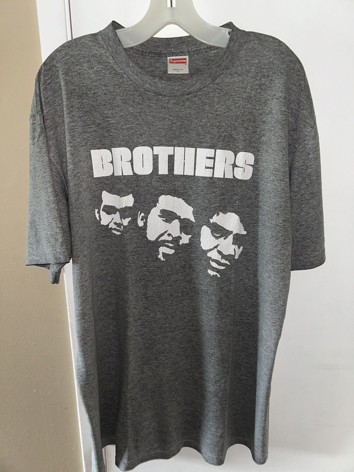 Supreme Supreme “Brothers” Isley Brothers Tee 2000 Size US L / EU 52-54 / 3 - 2 Thumbnail
