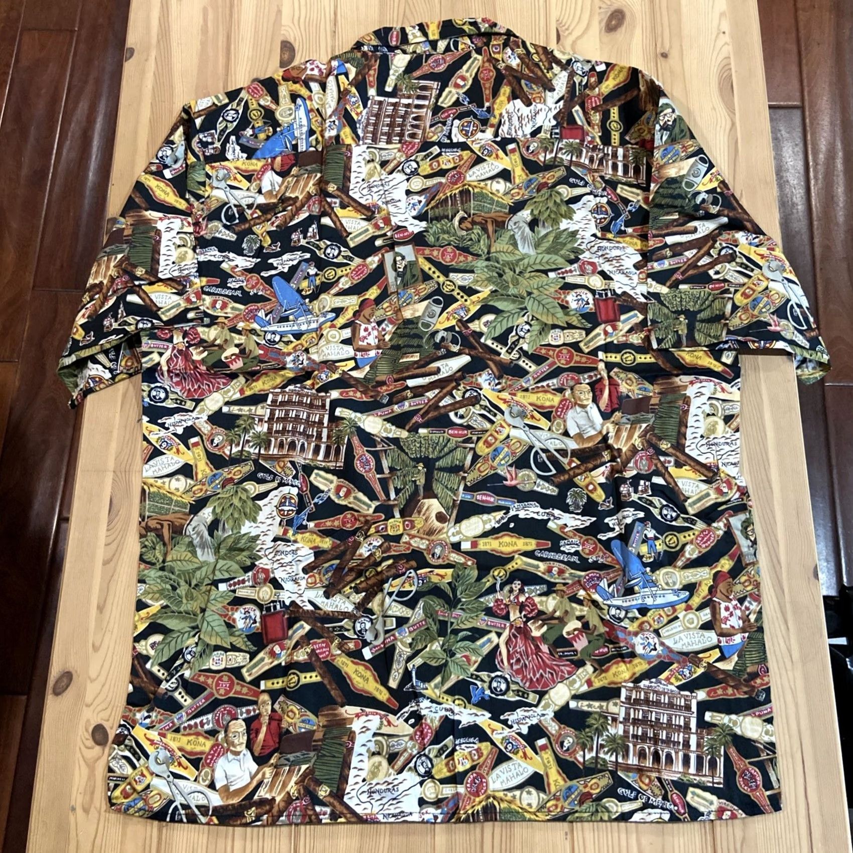 Reyn Spooner VINTAGE? NWT Reyn Spooner American Classics Hawaiian shirt all-over print L Blue Short Sleeve Button-Up Men Hawaii/Hawaiian Size US L / EU 52-54 / 3 - 7 Thumbnail