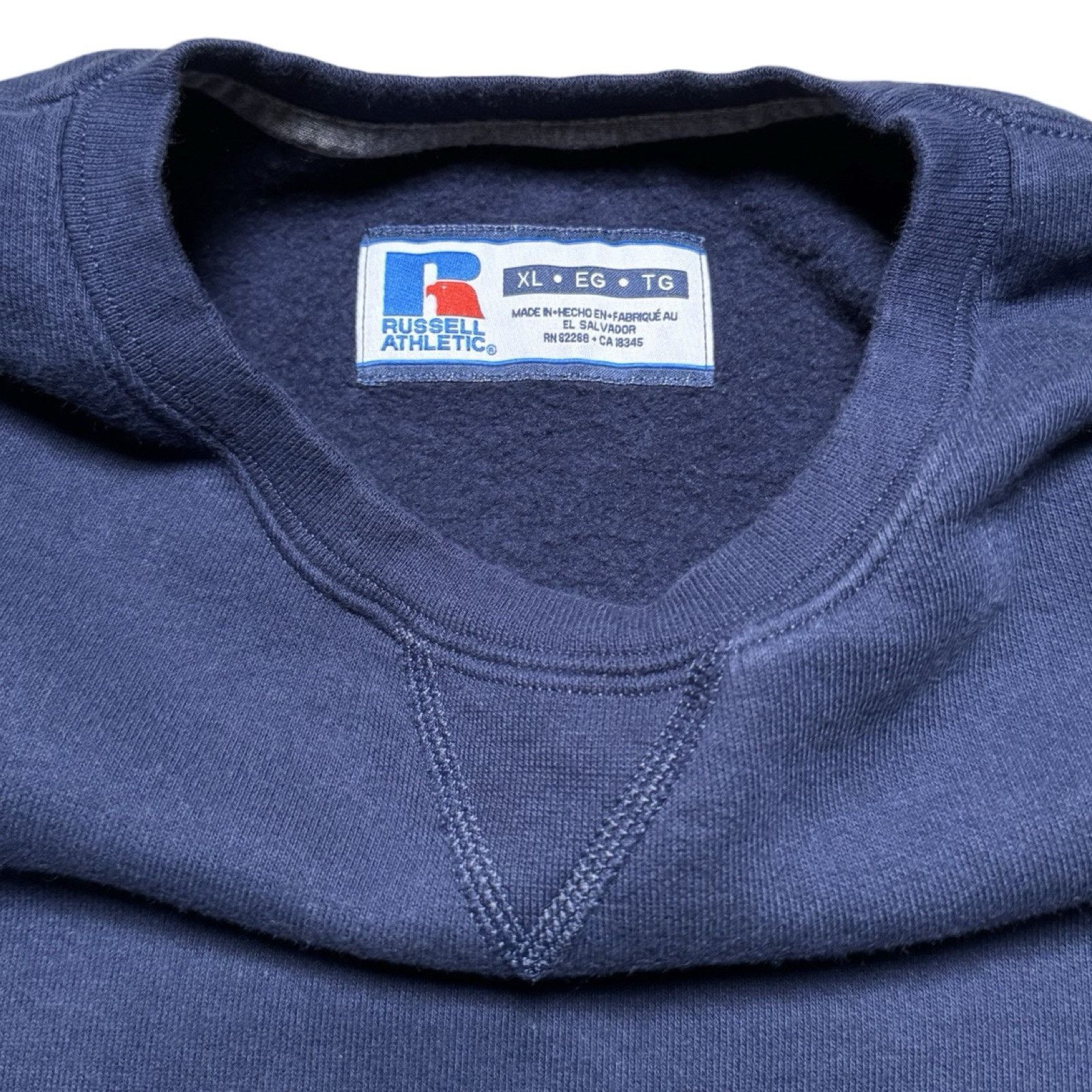 Vintage Vintage Y2K Russell Athletics Navy Pullover Sweatshirt XL Size US XL / EU 56 / 4 - 3 Thumbnail