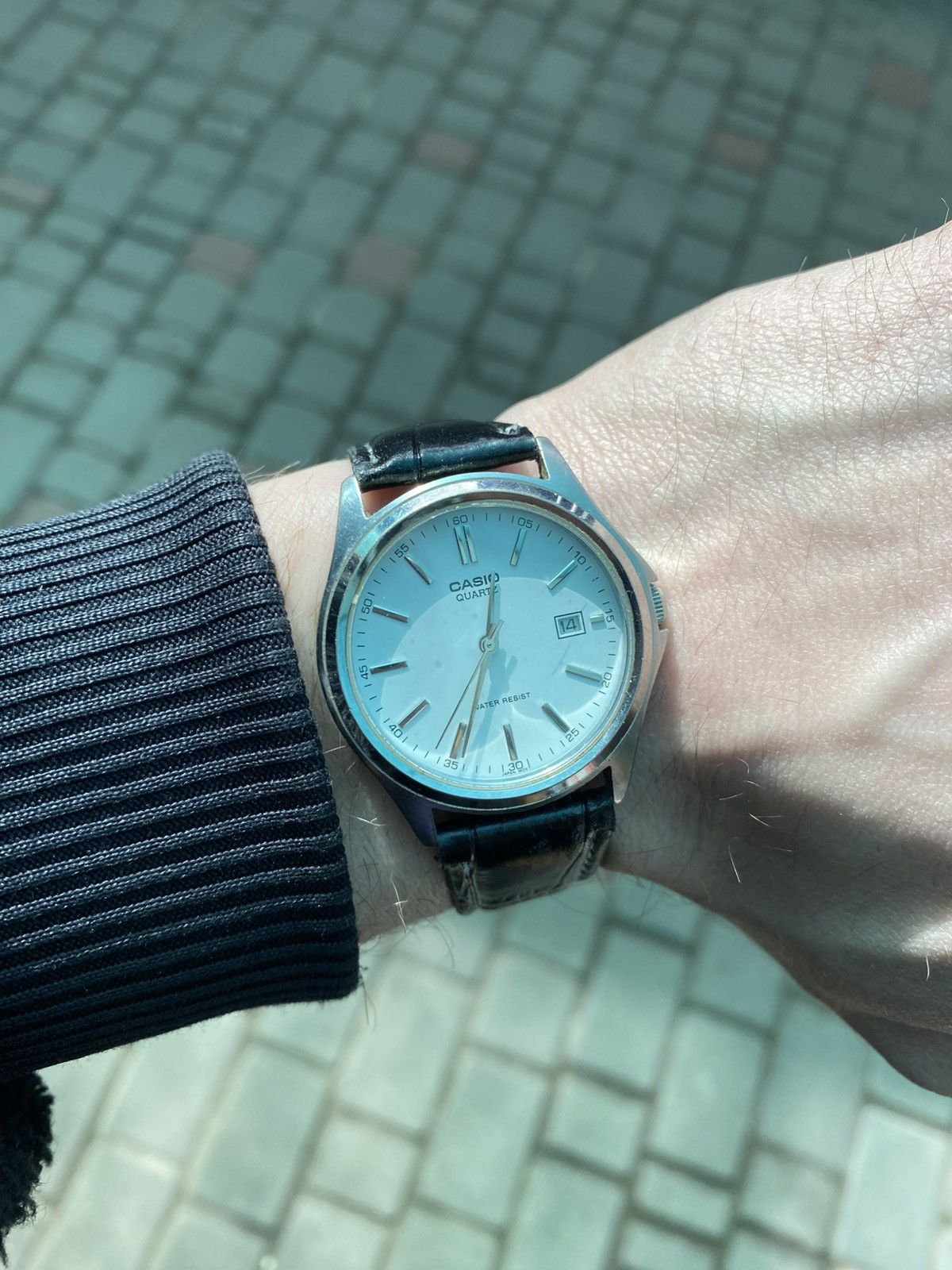 Casio Vintage Casio MTP-1183 Minimalist Date Watch Size ONE SIZE - 2 Thumbnail