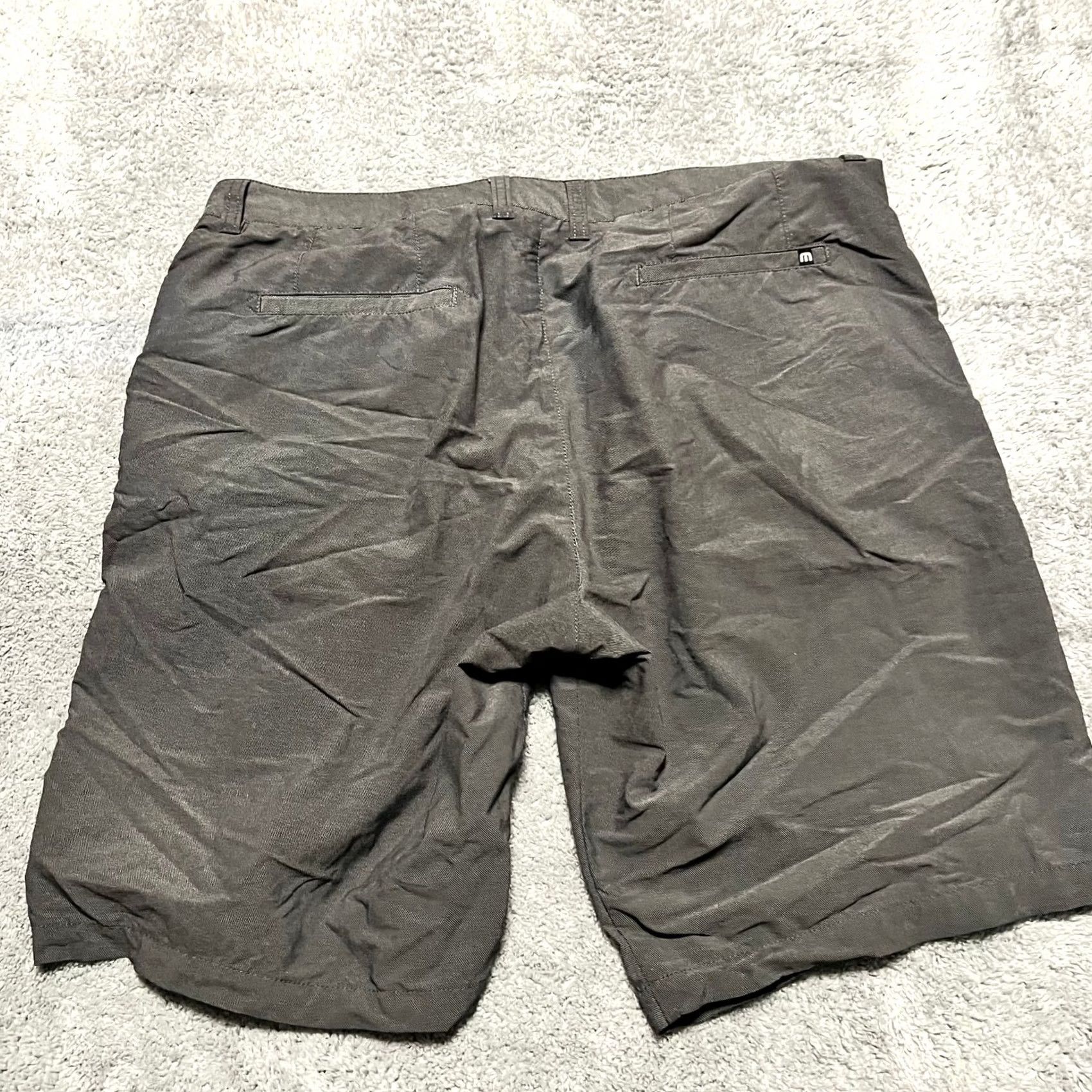 TravisMathew Travis Mathew Shorts Mens 38 Gray Golf Performance Hybrid Chino Regular 38x10.5 Mens Size US 38 / EU 54 - 3 Thumbnail