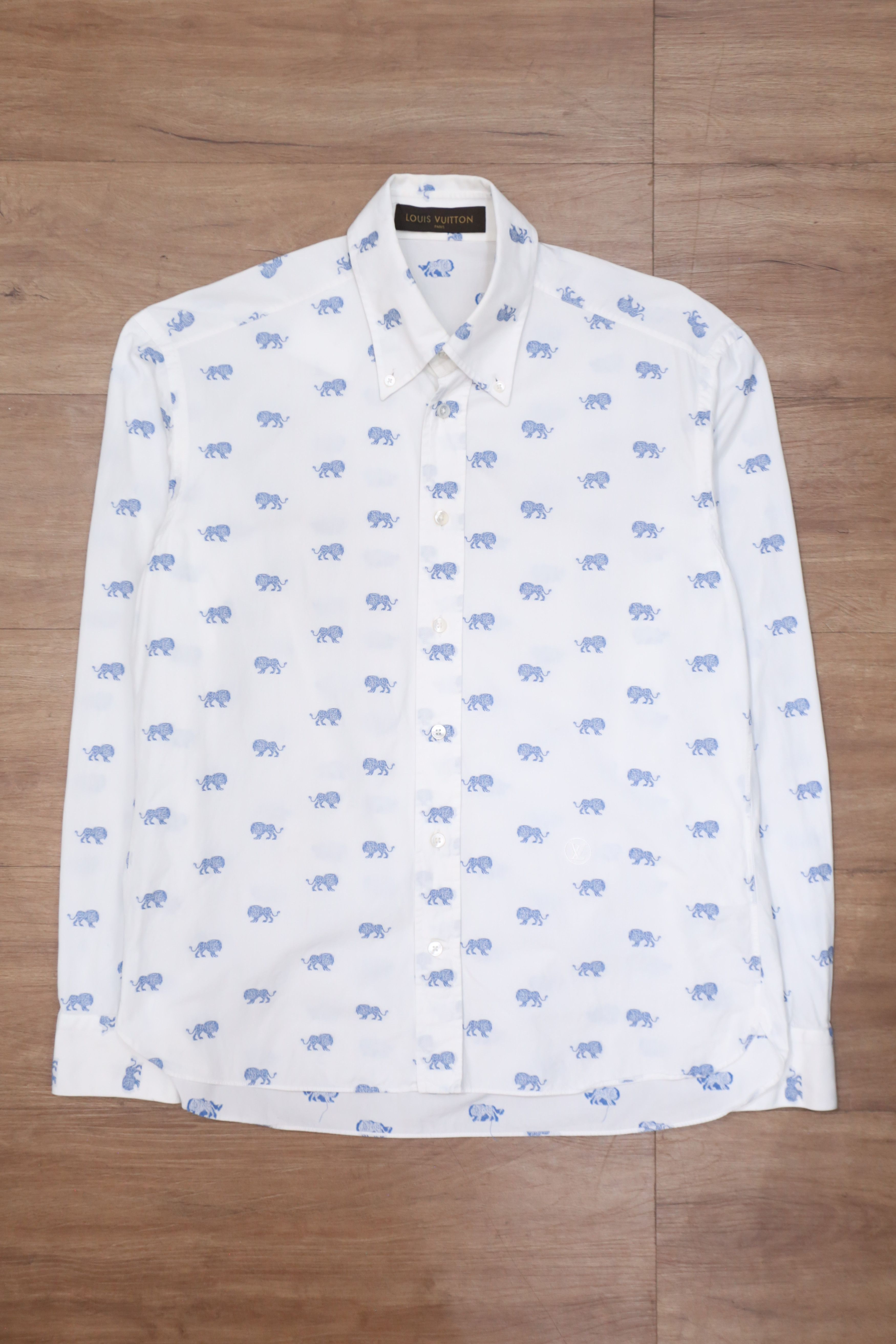 Louis Vuitton Louis Vuitton - CB - S/S 17 - Jacquard Lion Shirt Size US L / EU 52-54 / 3 - 1 Thumbnail