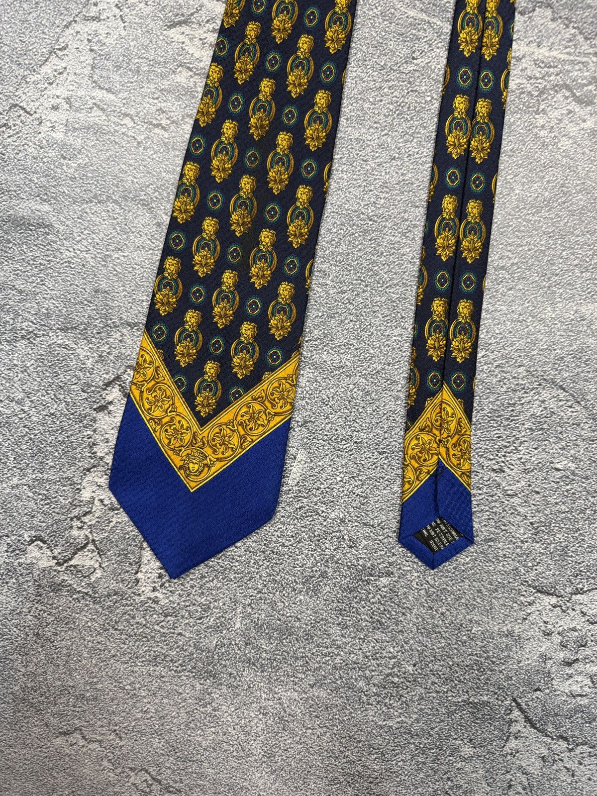 Versace GIANNI VERSACE TIE FULL LOGO 100% SILK VINTAGE Size ONE SIZE - 2 Thumbnail
