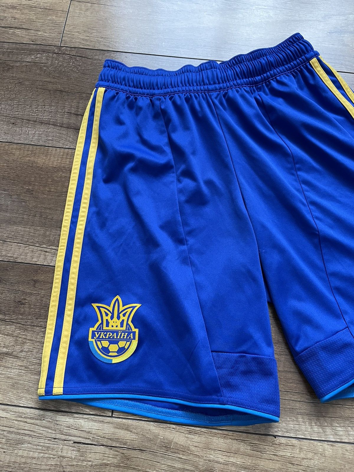 Adidas 2012 Adidas Ukraine Vintage Soccer Suit Jersey And Shorts Size US S / EU 44-46 / 1 - 13 Thumbnail