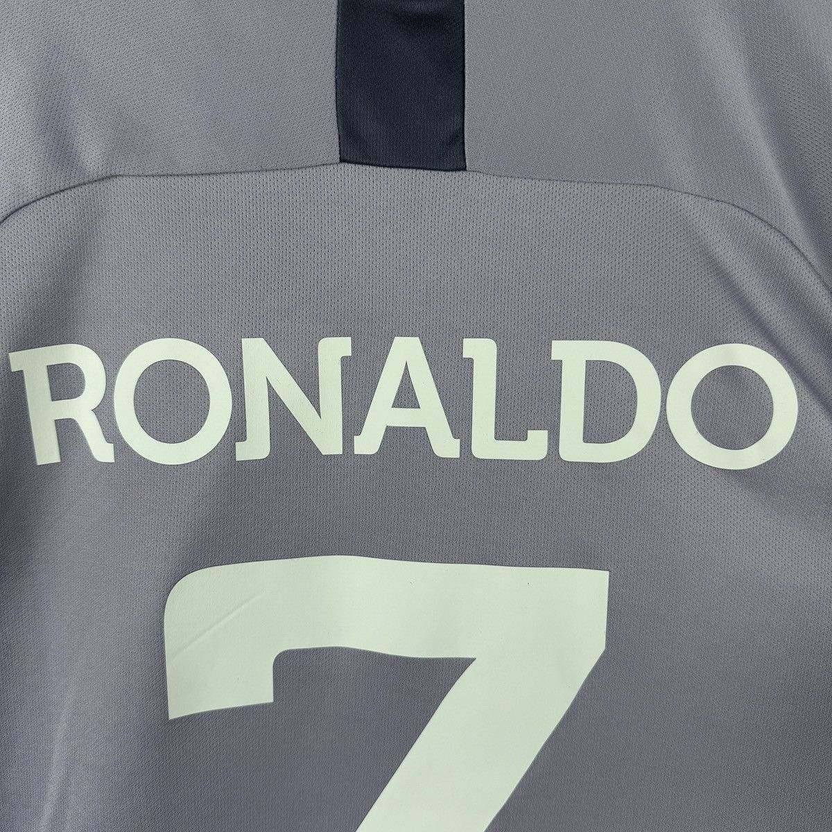 All Sport Al Nassr FC Jersey #7 Ronaldo 2022/23 Sz L Size US L / EU 52-54 / 3 - 18 Thumbnail