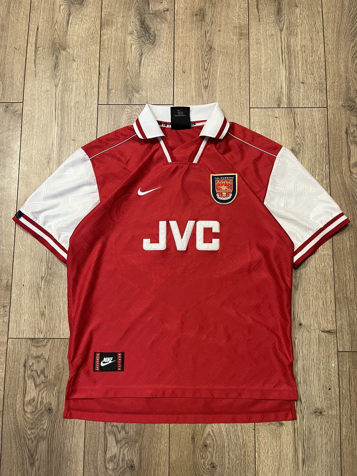 アーセナル Nike シャツ JVC Nike Arsenal Gunners Men M Red JVC Vintage Jersey Made in UK Mid