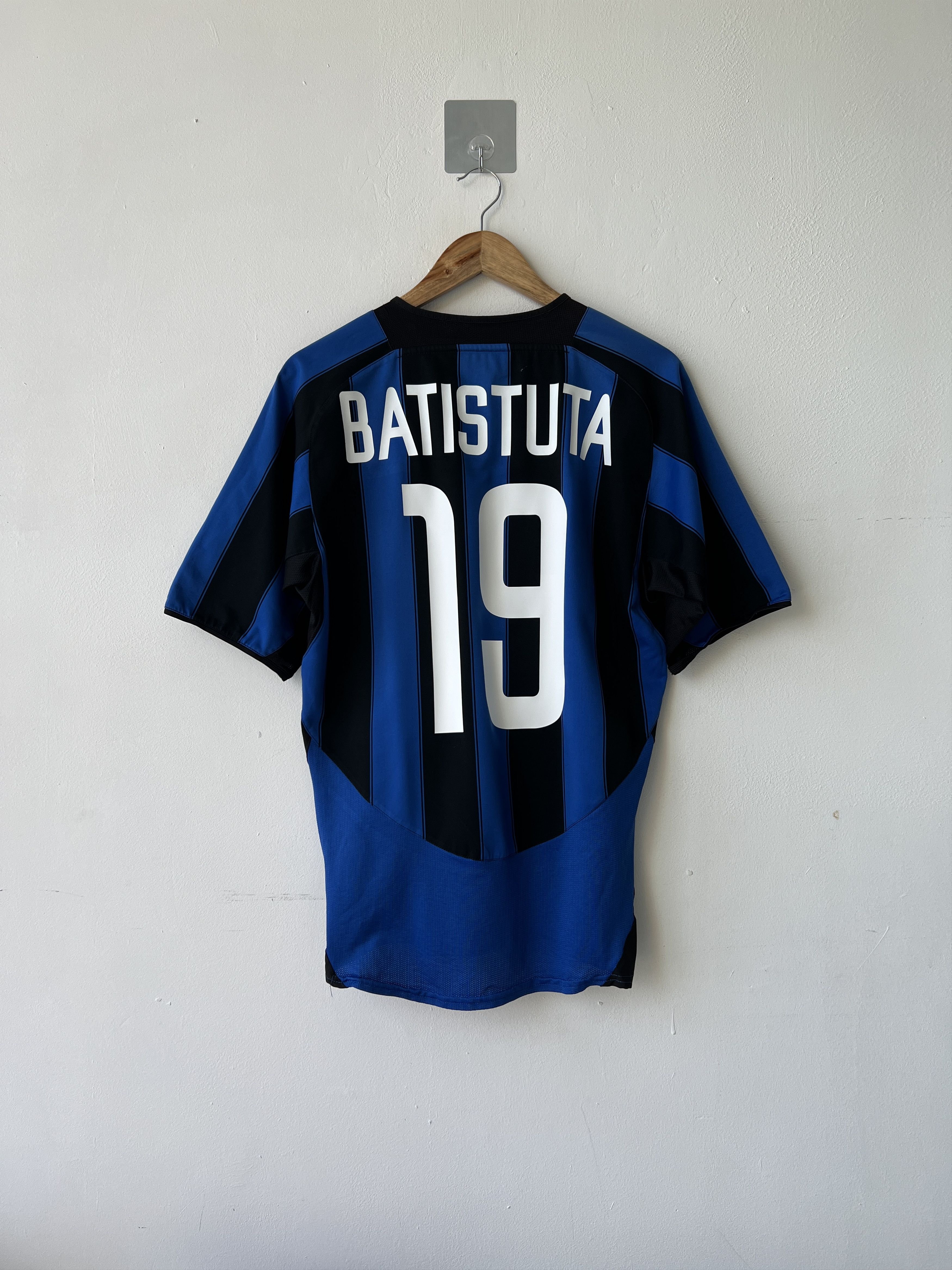 Nike (M) Inter Milan 2003-04 Home Kit Batistuta #19 Size US M / EU 48-50 / 2 - 1 Thumbnail