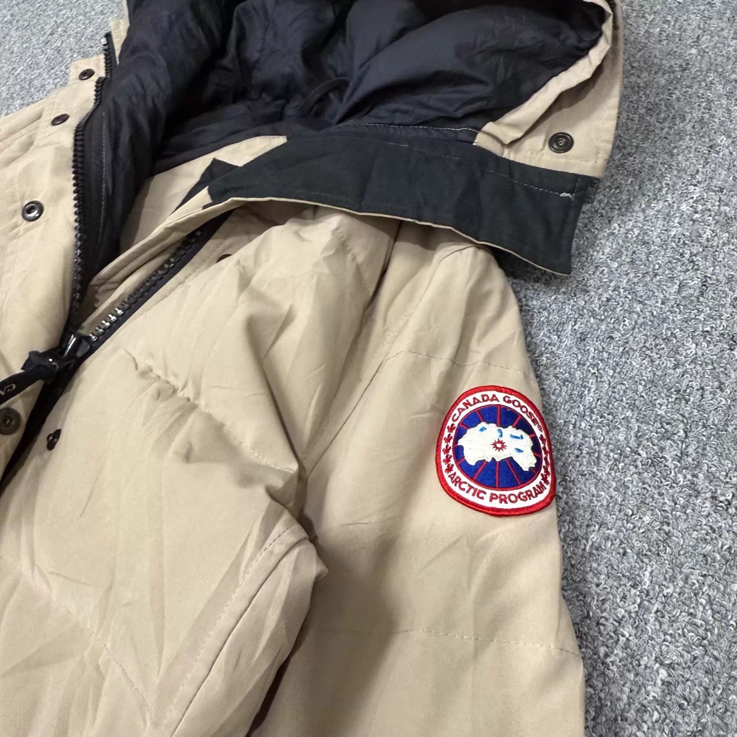 Canada Goose Canada Goose Khaki S 95 New Parka Size S / US 4 / IT 40 - 3 Thumbnail
