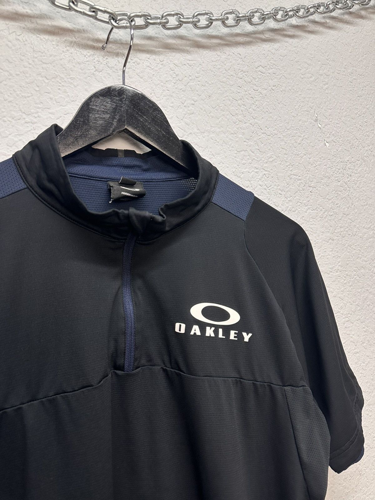 Oakley Vintage Oakley T-shirt Y2k nylon gore cope outdoor jacket Size US M / EU 48-50 / 2 - 6 Thumbnail