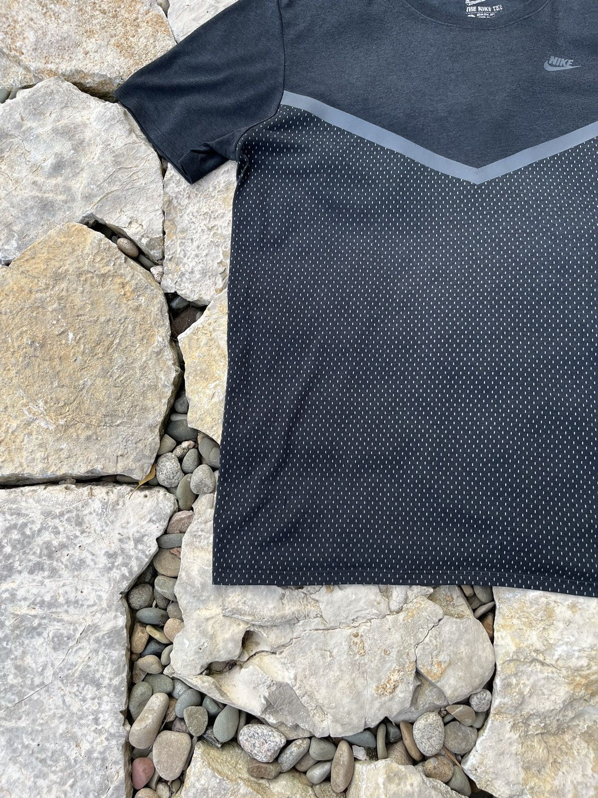 Nike Nike tech fleece drill y2k t-shirt tee chest logo swoosh Size US L / EU 52-54 / 3 - 7 Thumbnail
