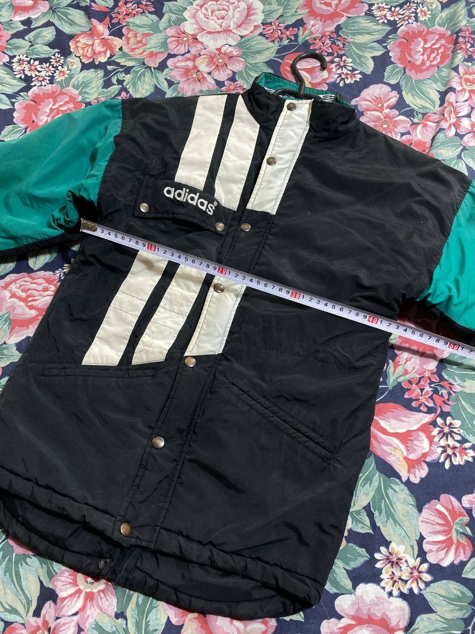 Adidas × Vintage Vintage Adidas 3 Stripes Windbreaker Jacket Size US S / EU 44-46 / 1 - 21 Thumbnail