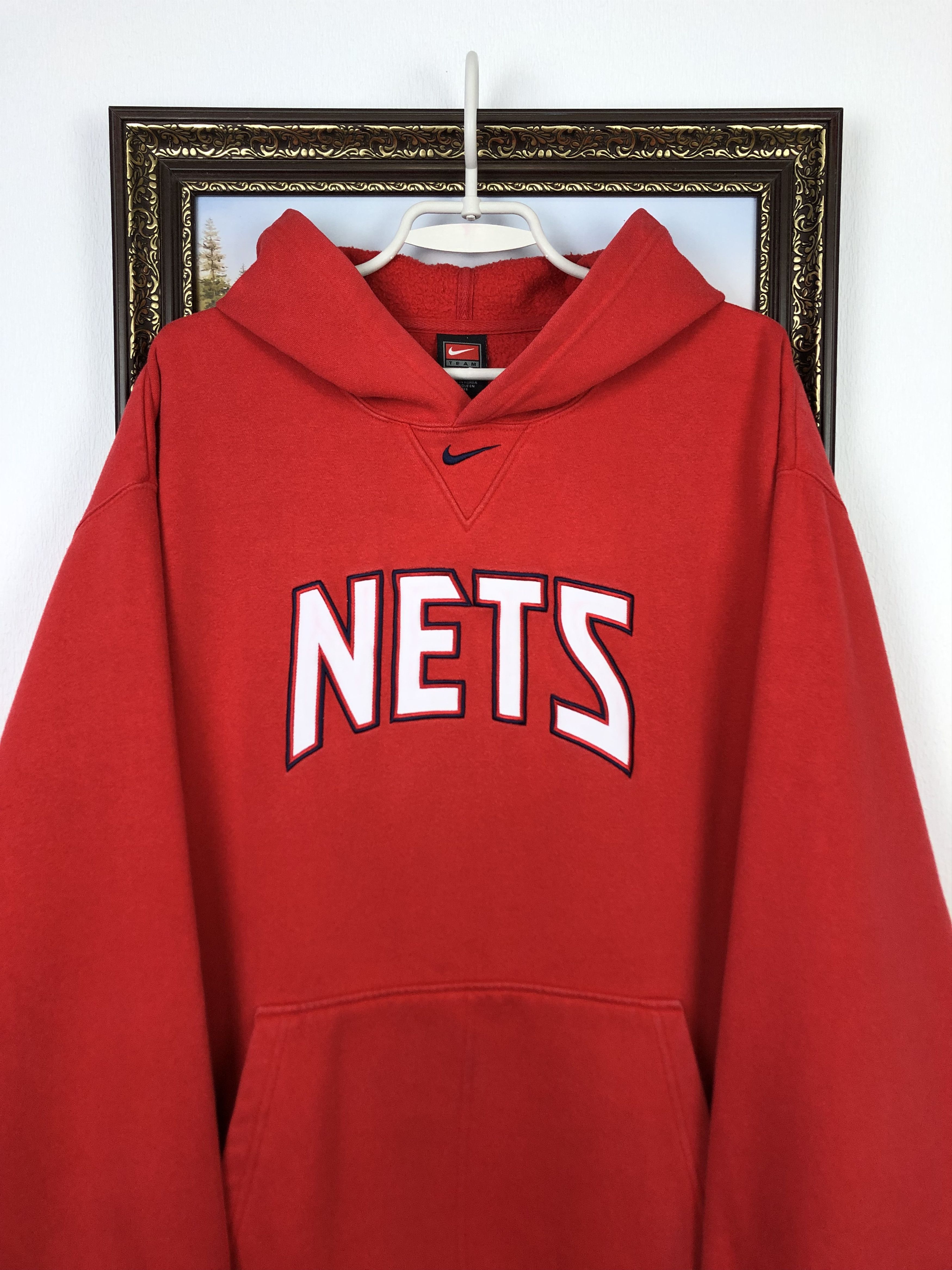 Nike Vintage Nike New Jersey Nets Hoodie Red NBA Jacket Jersey Size US XL / EU 56 / 4 - 2 Thumbnail