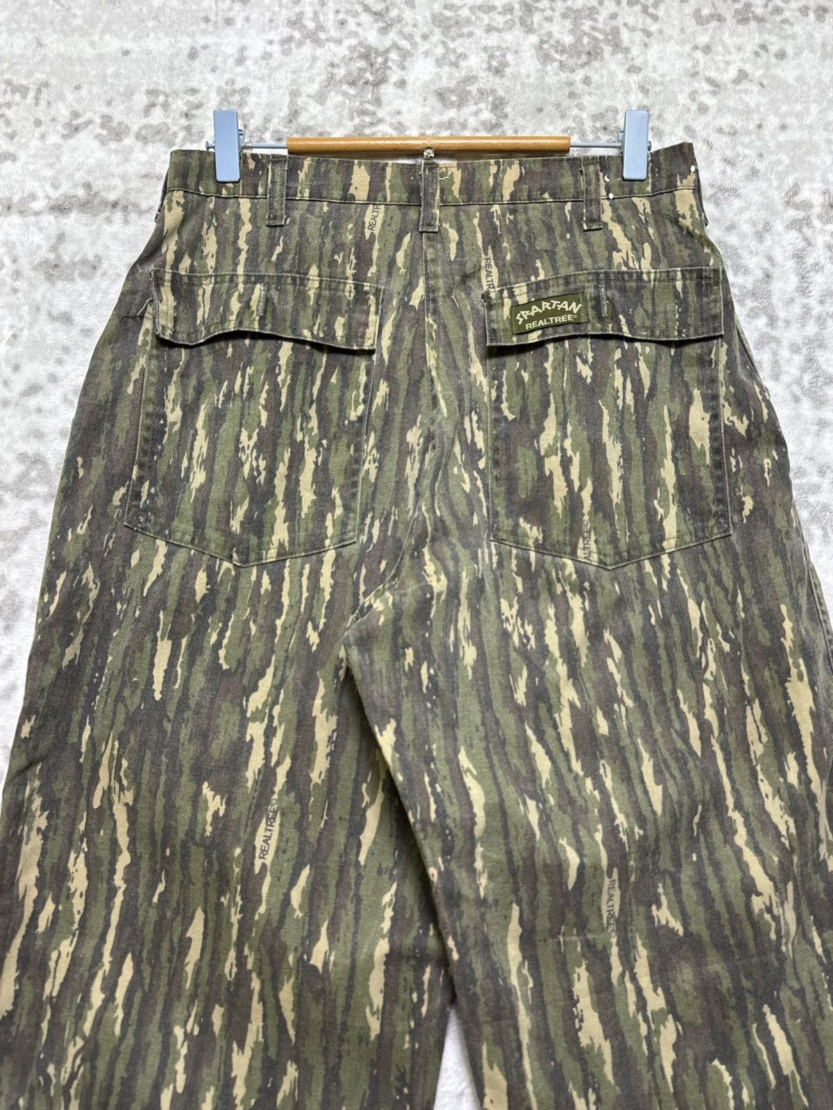 Realtree Vintage Spartan Realtree Camouflage Baggy Talon Zip Trouser Size US 29 - 10 Thumbnail