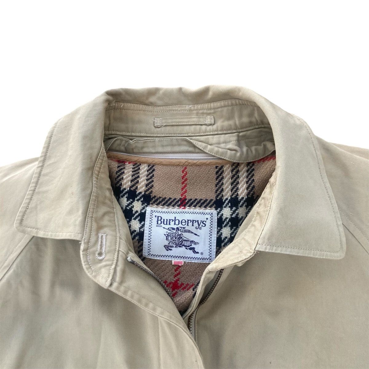 Burberry BURBERRY NOVA CHECK LIGHT JACKET Size US M / EU 48-50 / 2 - 5 Thumbnail