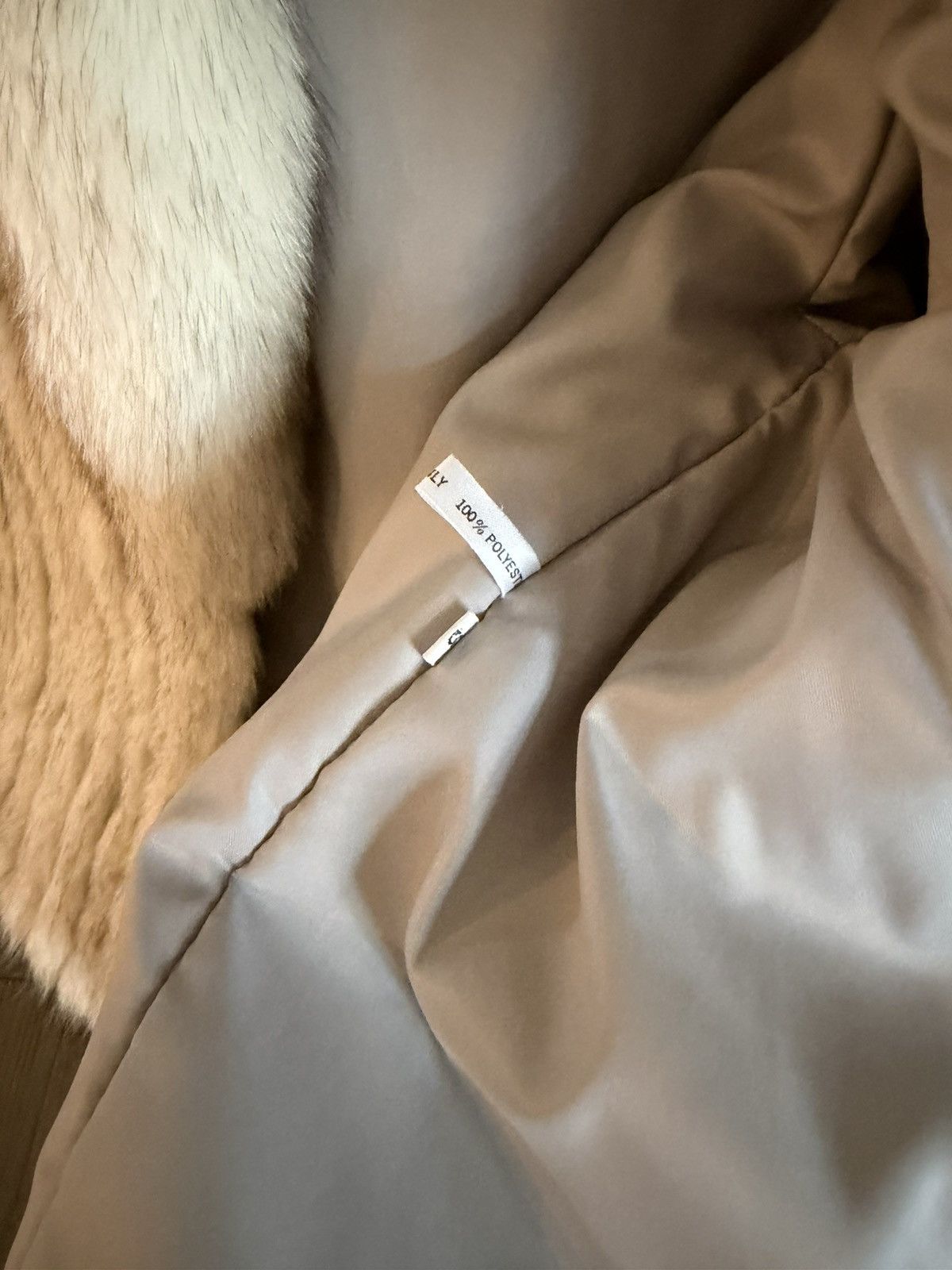 Other Elegant Saga Fox White & Gray Fur Coat – Size Small Size S / US 4 / IT 40 - 3 Thumbnail