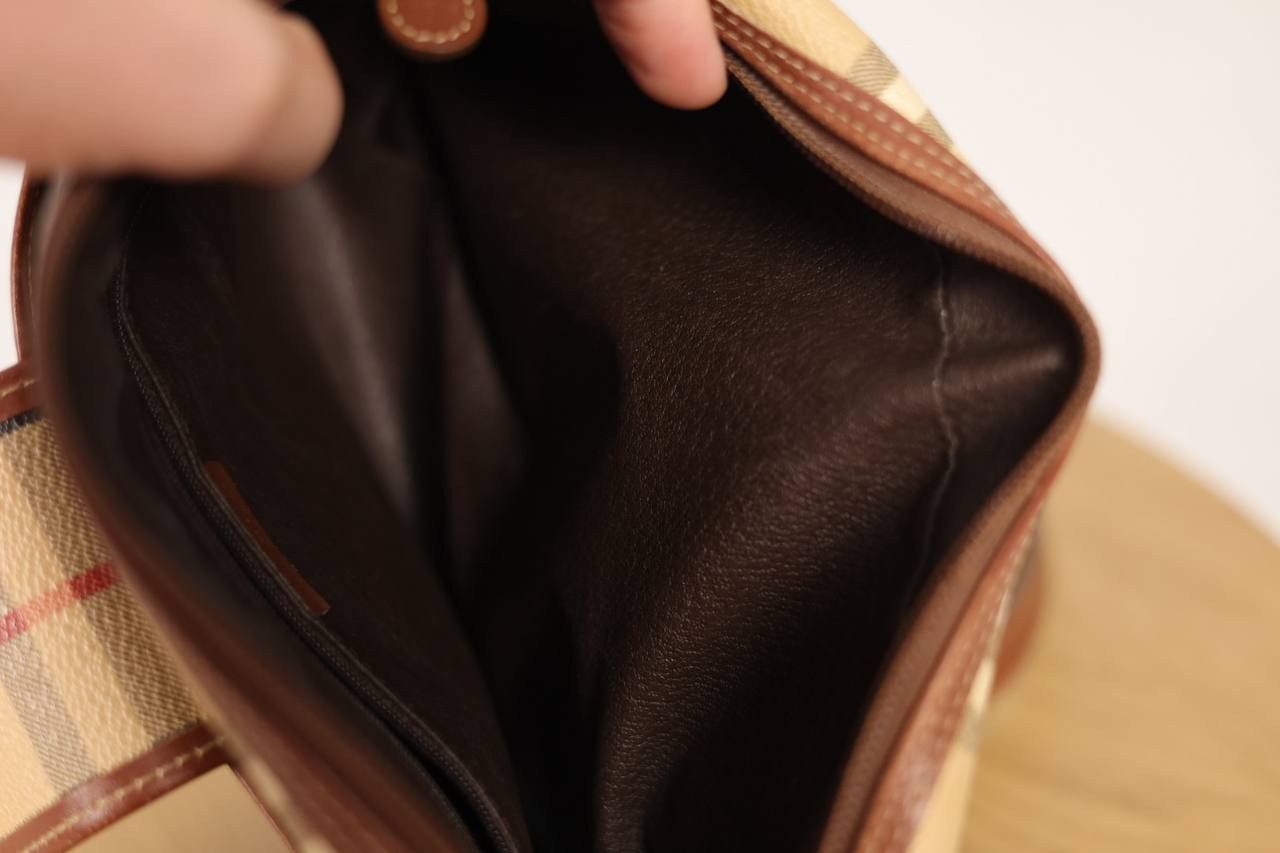 Burberry × Vintage Vintage Burberrys Monogram Leather Shoulder Bag Size ONE SIZE - 8 Thumbnail