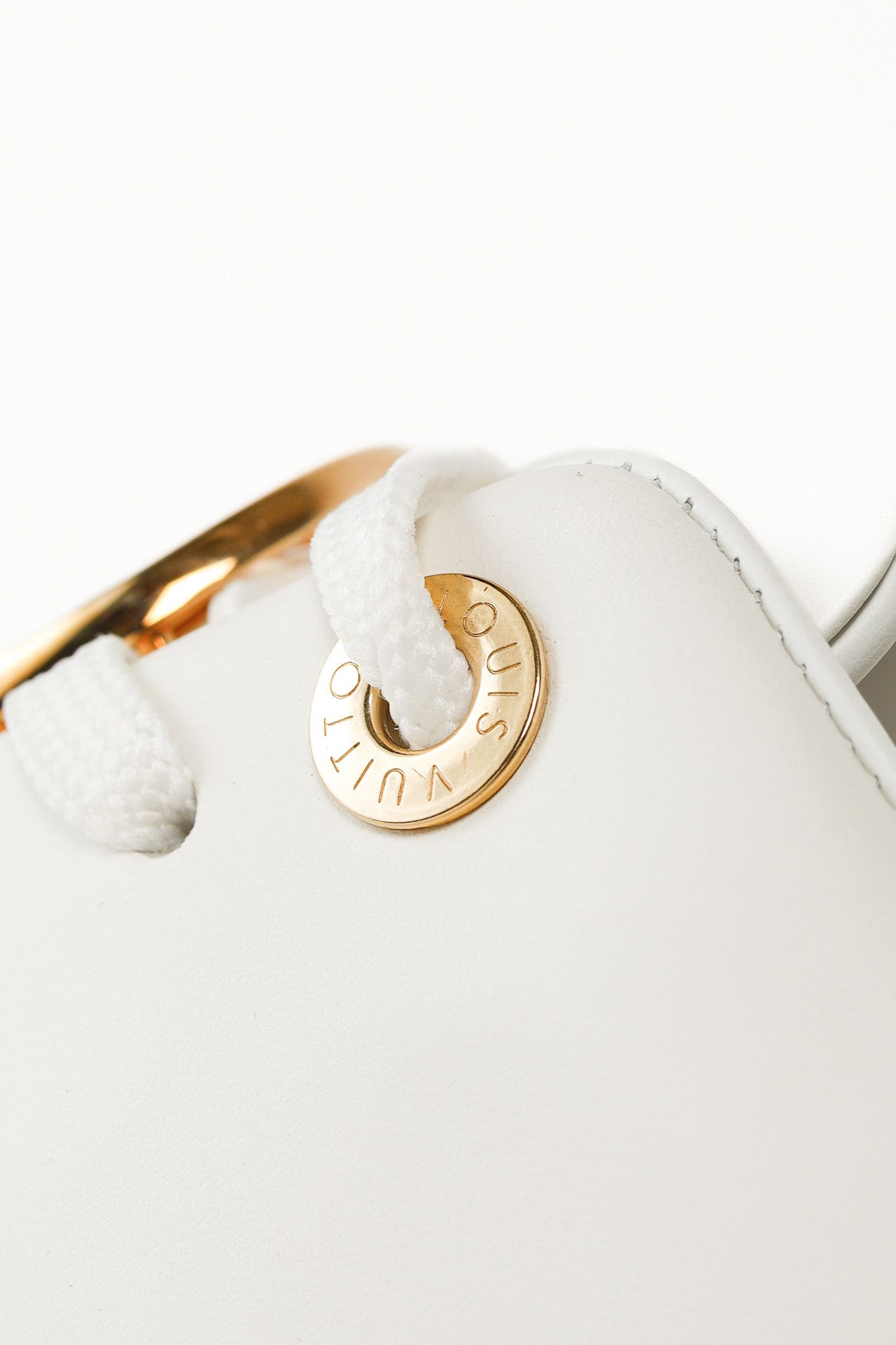 Louis Vuitton Louis Vuitton Front Row Golden Logo White Leather Sneakers Size US 7 / IT 37 - 8 Thumbnail