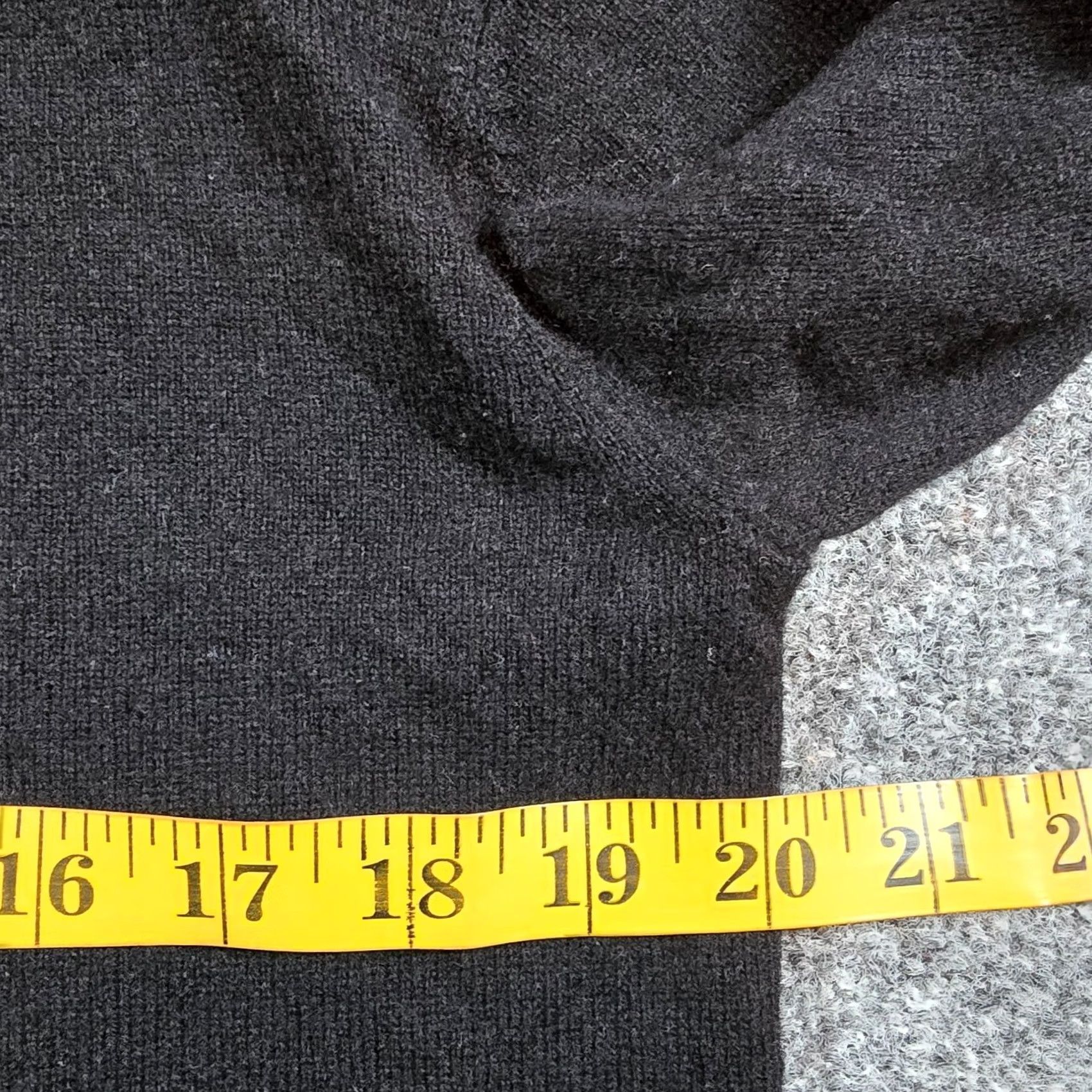 Everlane Everlane Sweater Womens Size Small Black Cashmere High Neck Long Sleeve Capsule Regular Knit Lightweight Pullover Fall Winter Mens Women Girls Boys Size S / US 4 / IT 40 - 5 Thumbnail