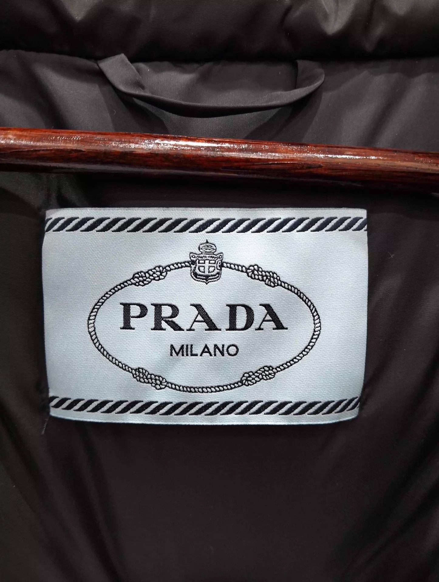 Prada PRADA black hooded mid-length down coat 40 Size S / US 4 / IT 40 - 7 Thumbnail