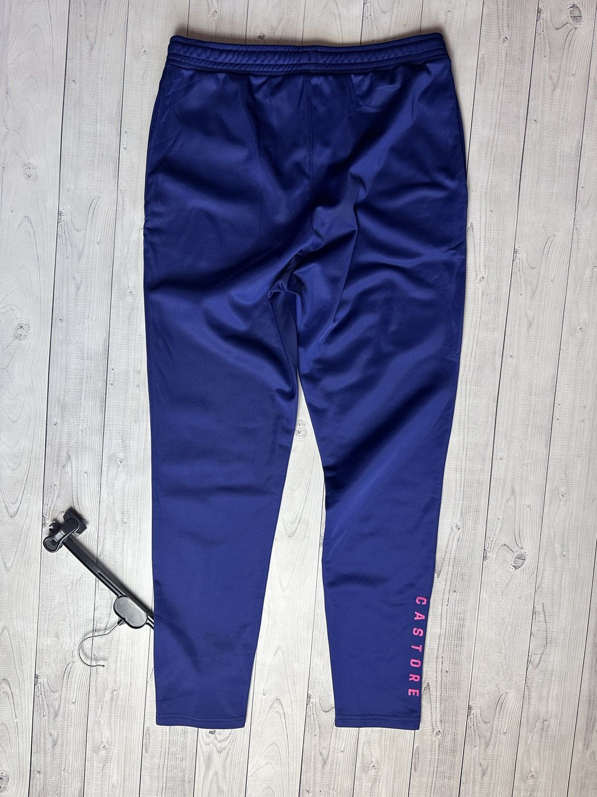 Castore × Vintage Castore New Castle United soccer joggers size M Size US 32 / EU 48 - 5 Thumbnail