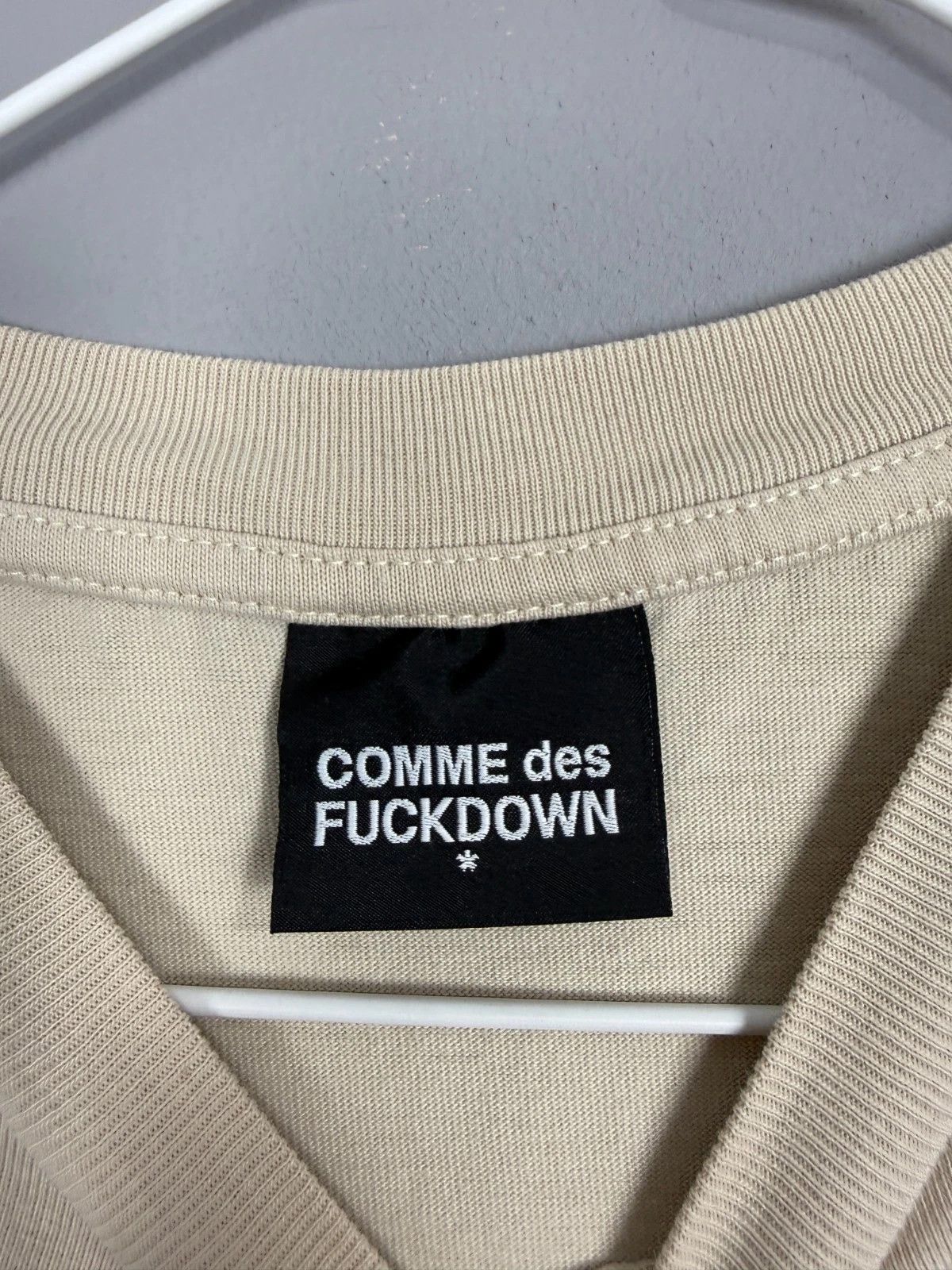 Comme Des Fuck Down Comme des Fuckdown Logo T-Shirt Beige Size US L / EU 52-54 / 3 - 3 Thumbnail