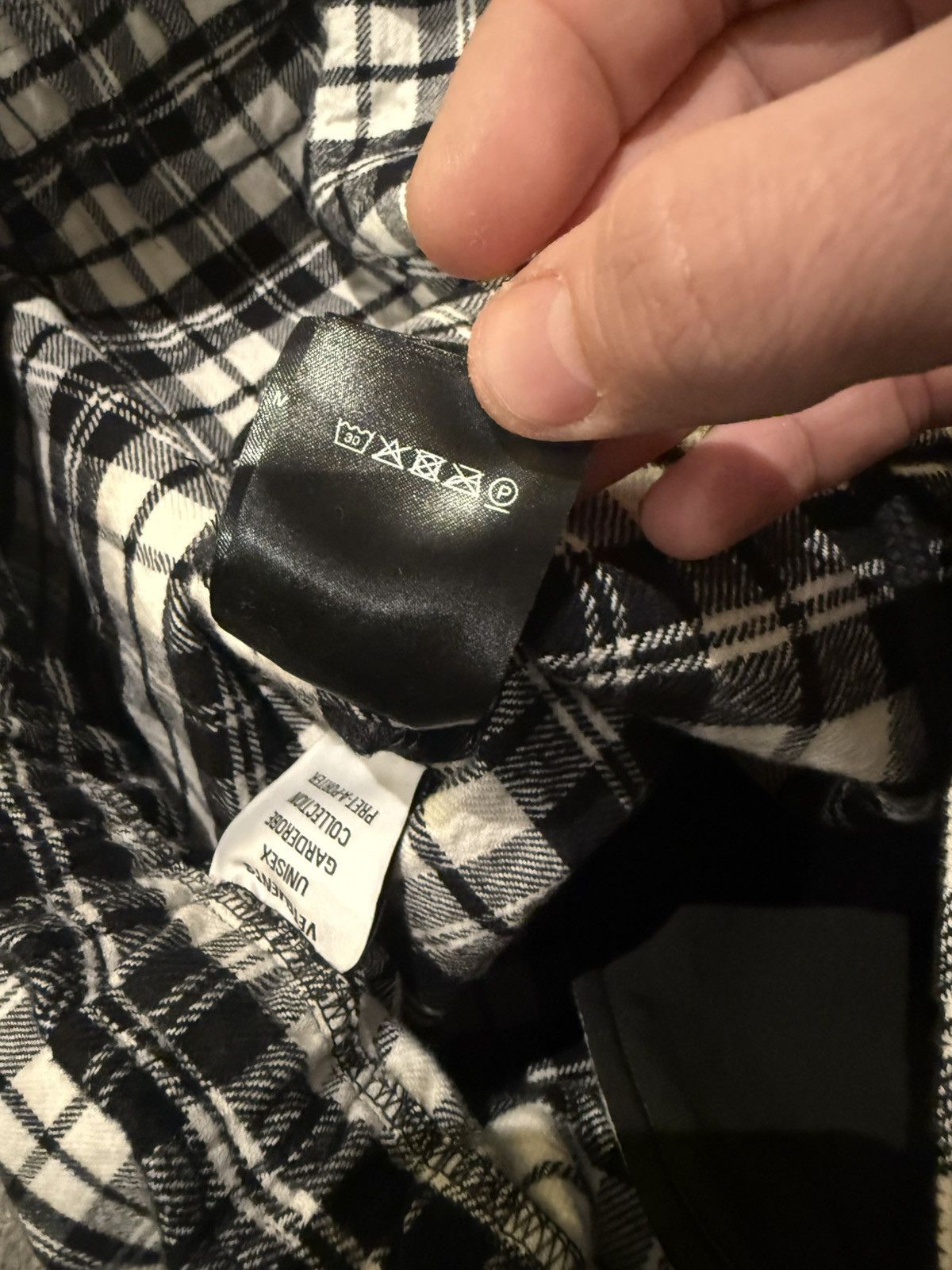 Vetements VETEMENTS METALIZED WRINKLED PYJAMA TROUSERS Size S (32) Size US 32 / EU 48 - 7 Thumbnail