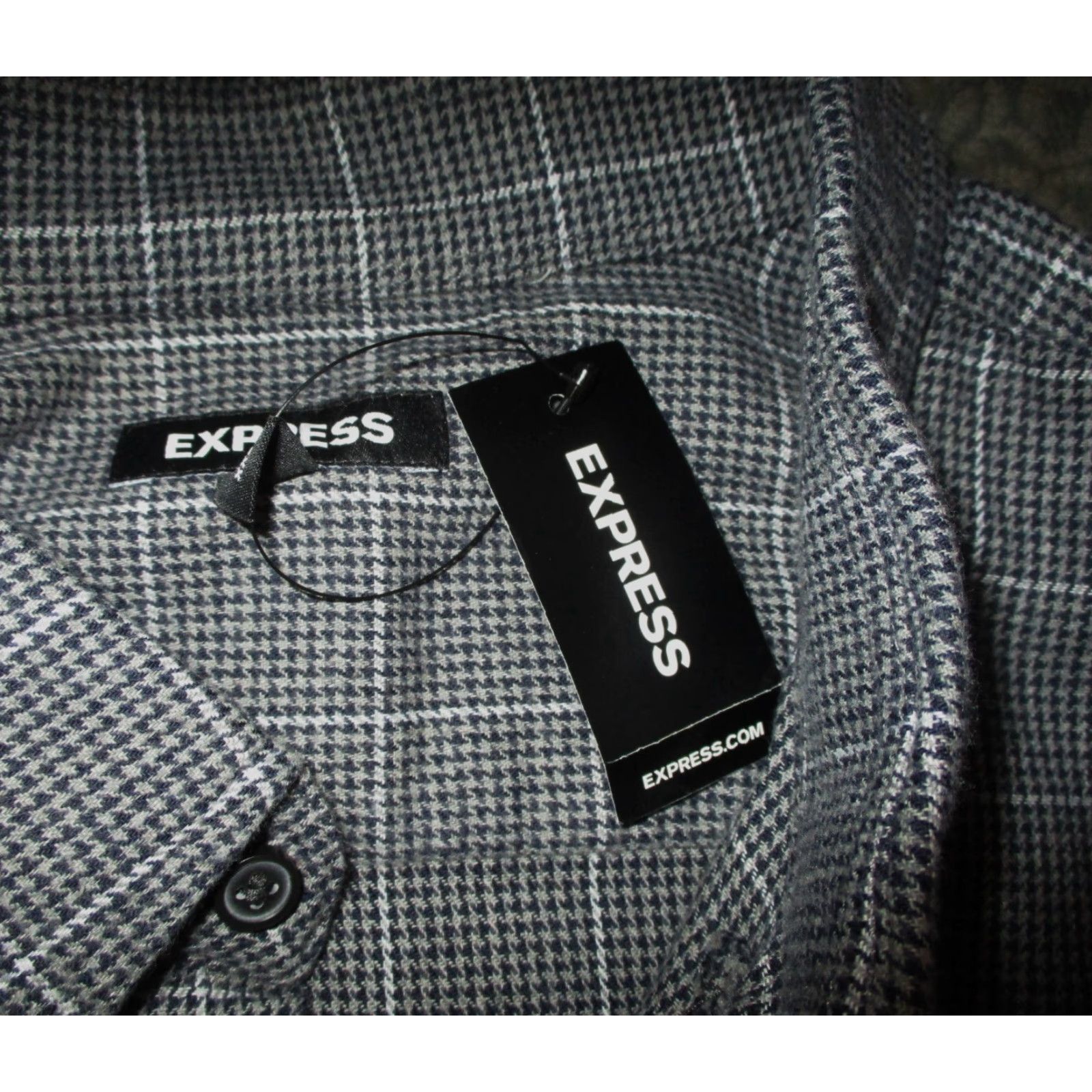 Express EXPRESS Gray Black Long Sleeve Shirt XXL NWT Button-Front Button-Down Collared Knit Cotton Classic Men’s Shirt Size US XXL / EU 58 / 5 - 6 Thumbnail