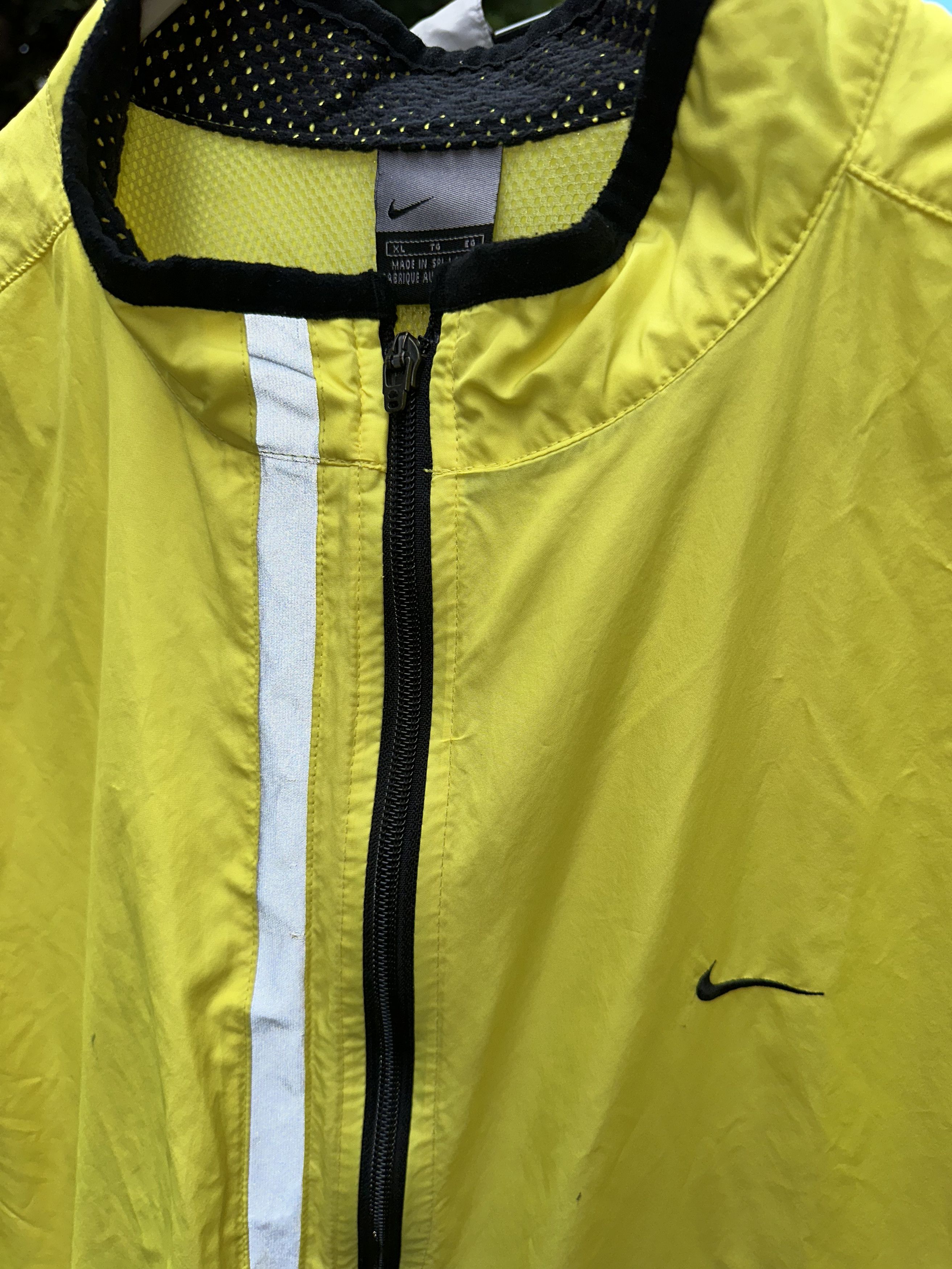 Nike Vintage Nike Silver Tag Yellow Reflective Windbreaker XL Size US XL / EU 56 / 4 - 4 Thumbnail
