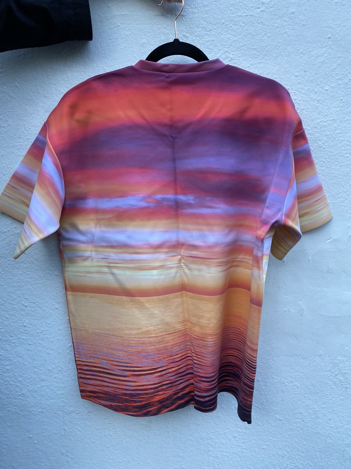 Calvin Klein Organs/Pink Sky Print Tshirt Size US M / EU 48-50 / 2 - 4 Thumbnail