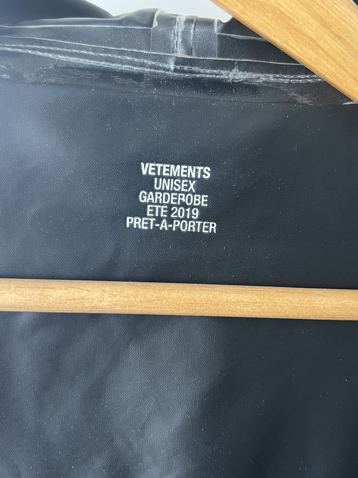 Vetements Vetements QR code raincoat SS 2019 Size US XL / EU 56 / 4 - 4 Thumbnail